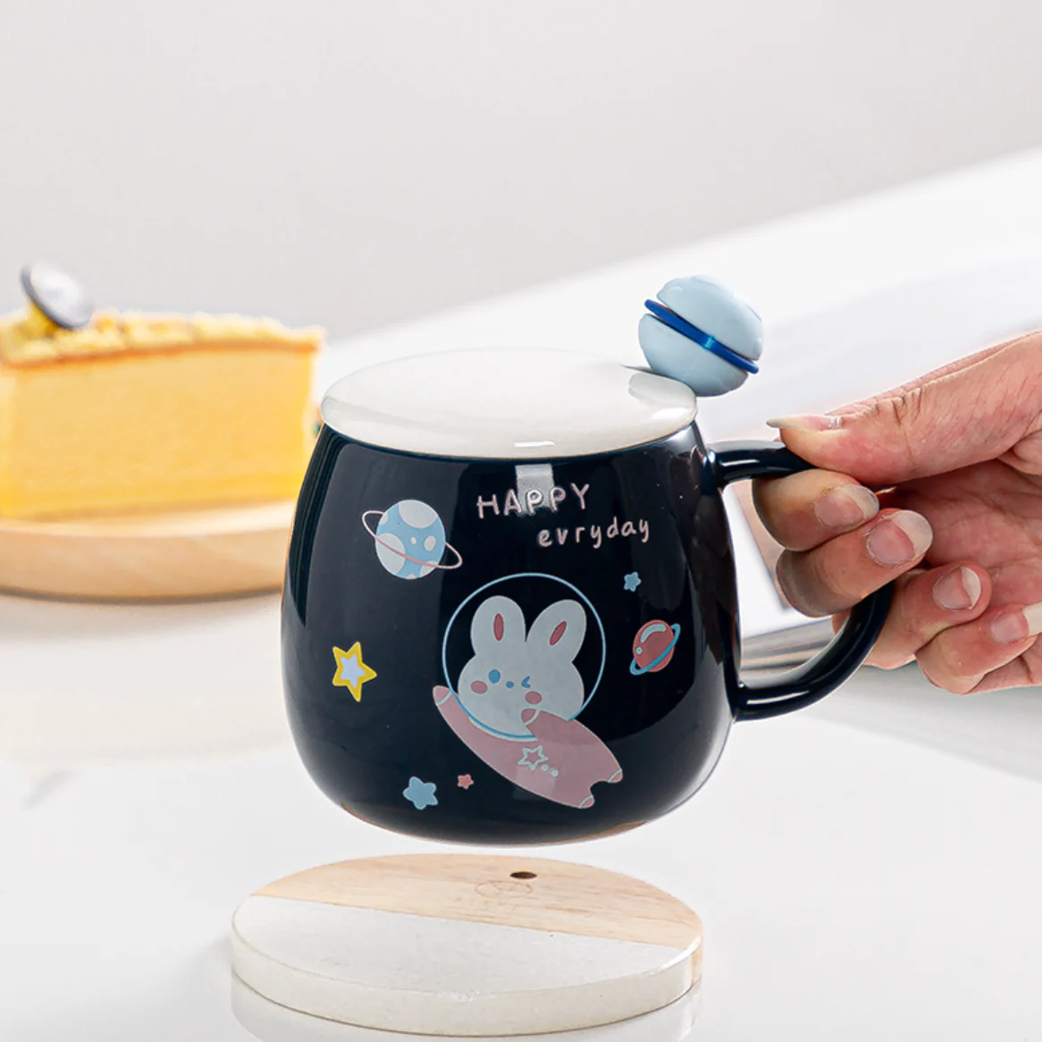 Space Animal Cup With Lid and Spoon - Image 5