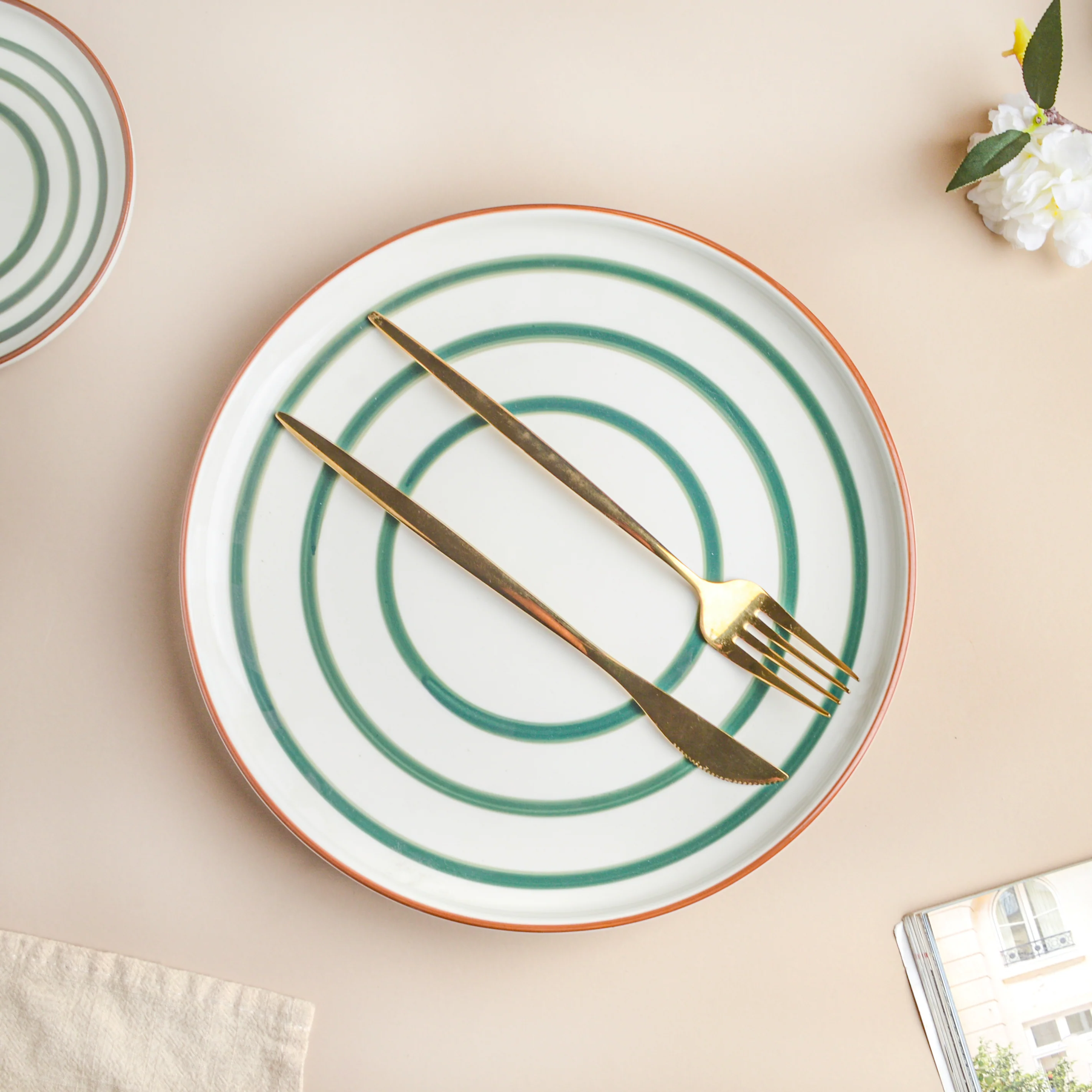Spiral Dinner Plate Green 10 Inch - Image 7