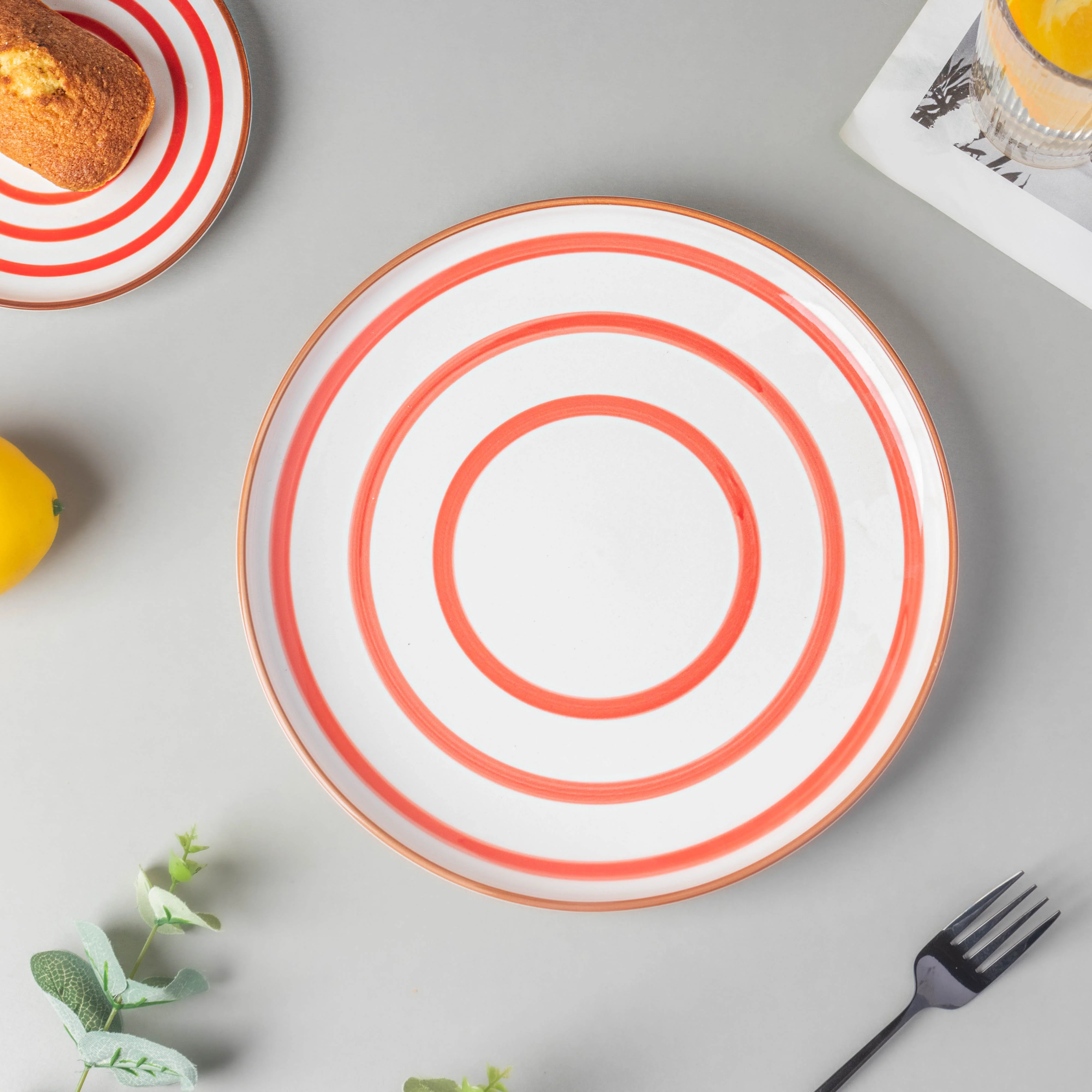 Spiral Dinner Plate Red 10 Inch - Image 4