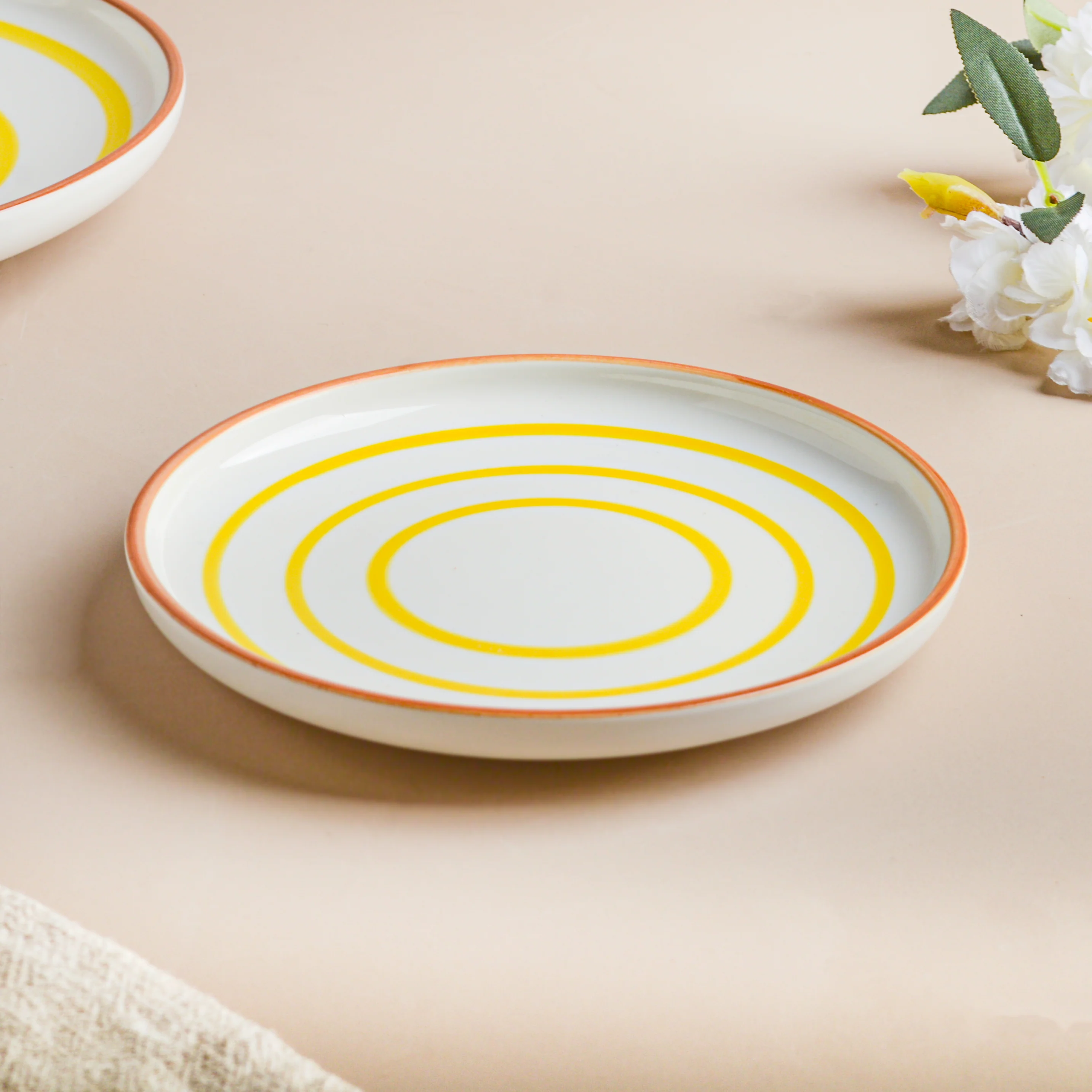 Spiral Dinner Plate Yellow 10 Inch - Image 6