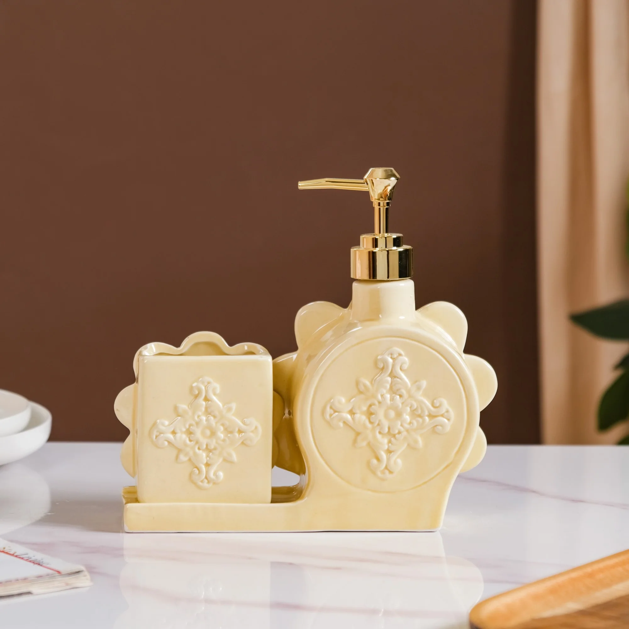 Spring Flower Liquid Dispenser With Holder Yellow - Image 7