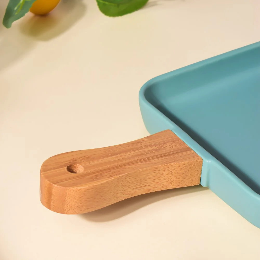 Square Plate With Wooden Handle Green - Image 5