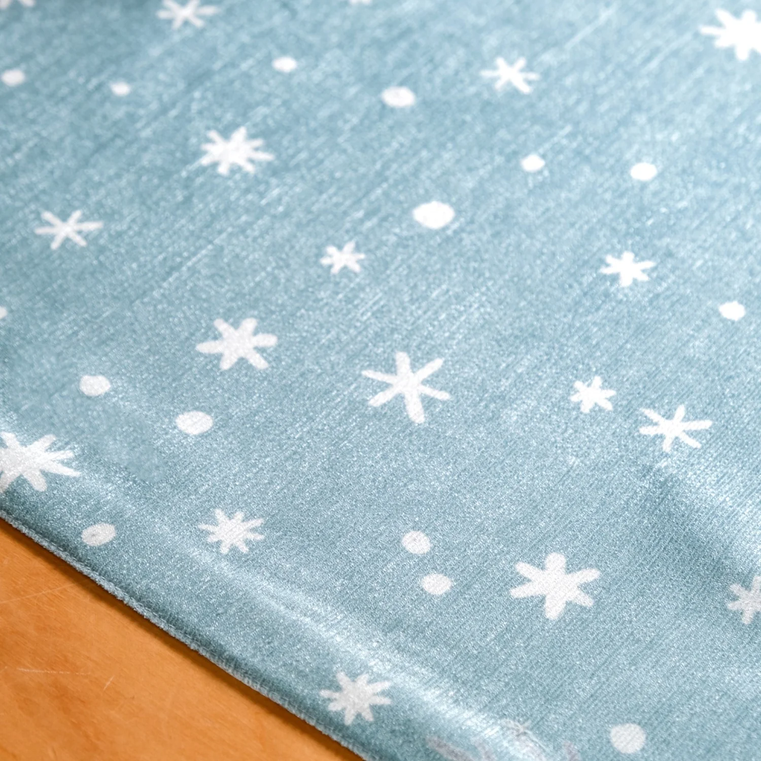 Stag And Doe In Snow Print Embellished Dining Table Runner - Image 3