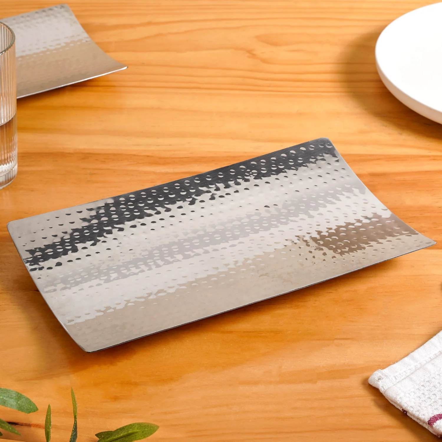 Stainless Steel Curved Rectangular Serving Platter 30x18cm - Image 7