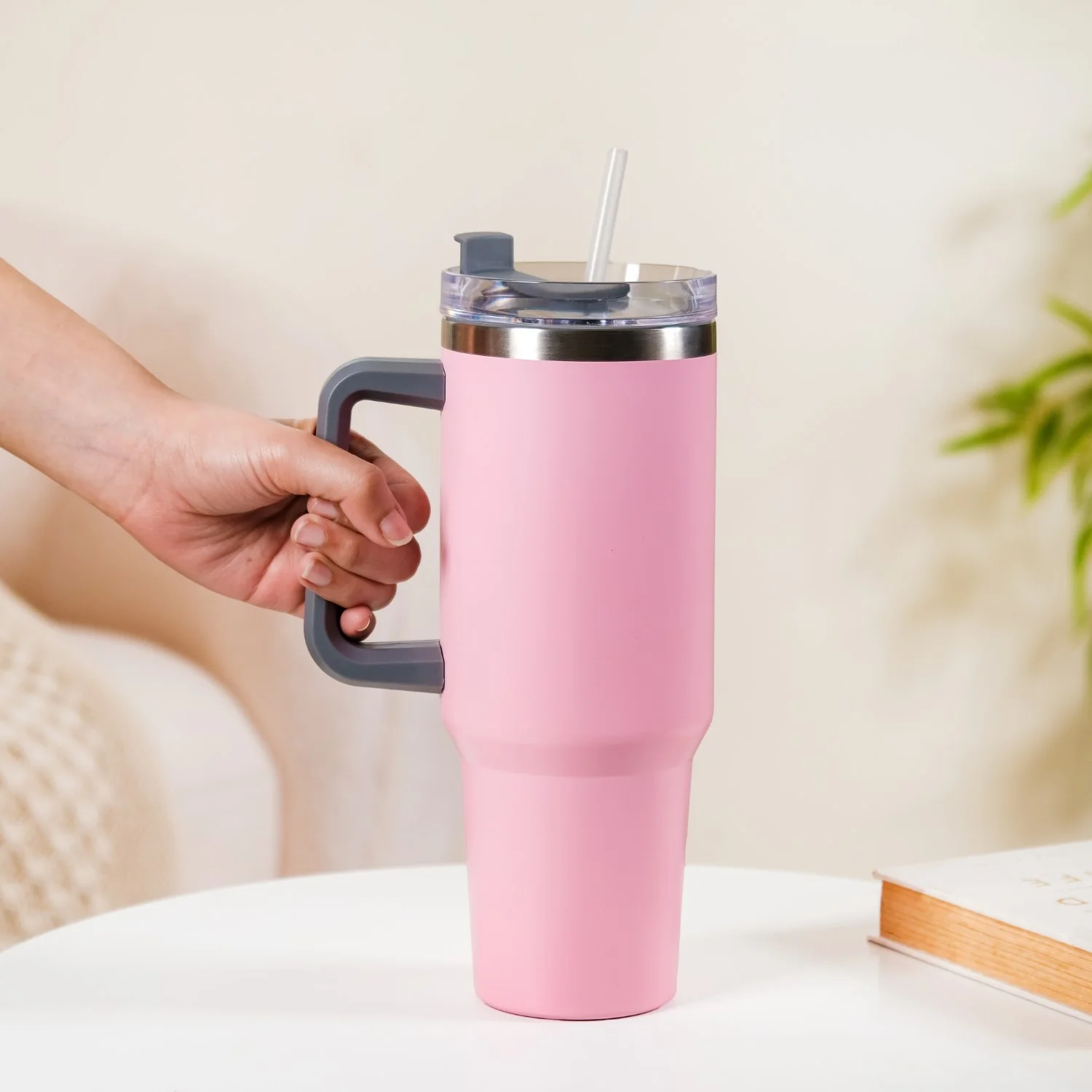 Stainless Steel Vacuum Insulated Tumbler With Lid Pink 1200ml - Image 2