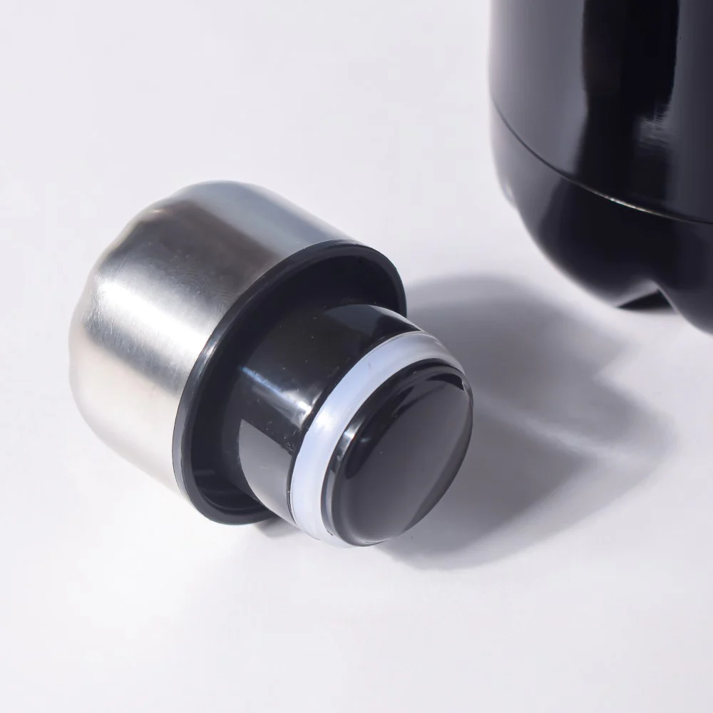 Stainless Steel Water Bottle Black 750ml - Image 6