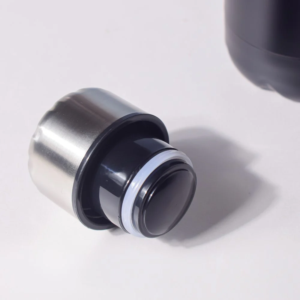 Stainless Steel Water Bottle Matte Black 500ml - Image 5