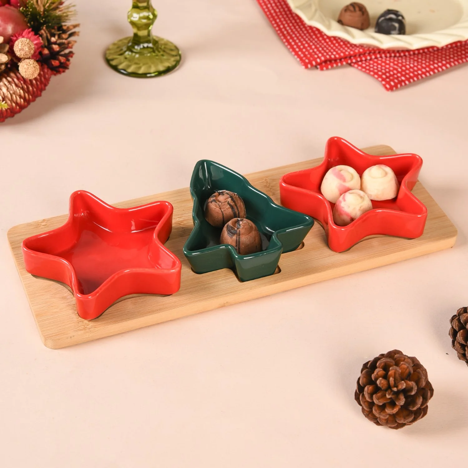 Stars And Tree Snack Bowl Set Of 3 With Wooden Serving Tray - Image 2