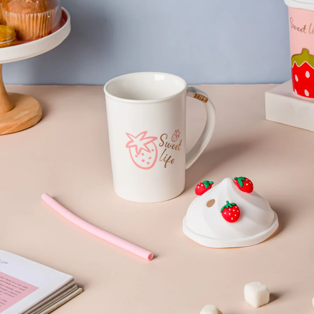 Strawberry Sweet Life Mug With Lid And Straw 380 ml - Image 4