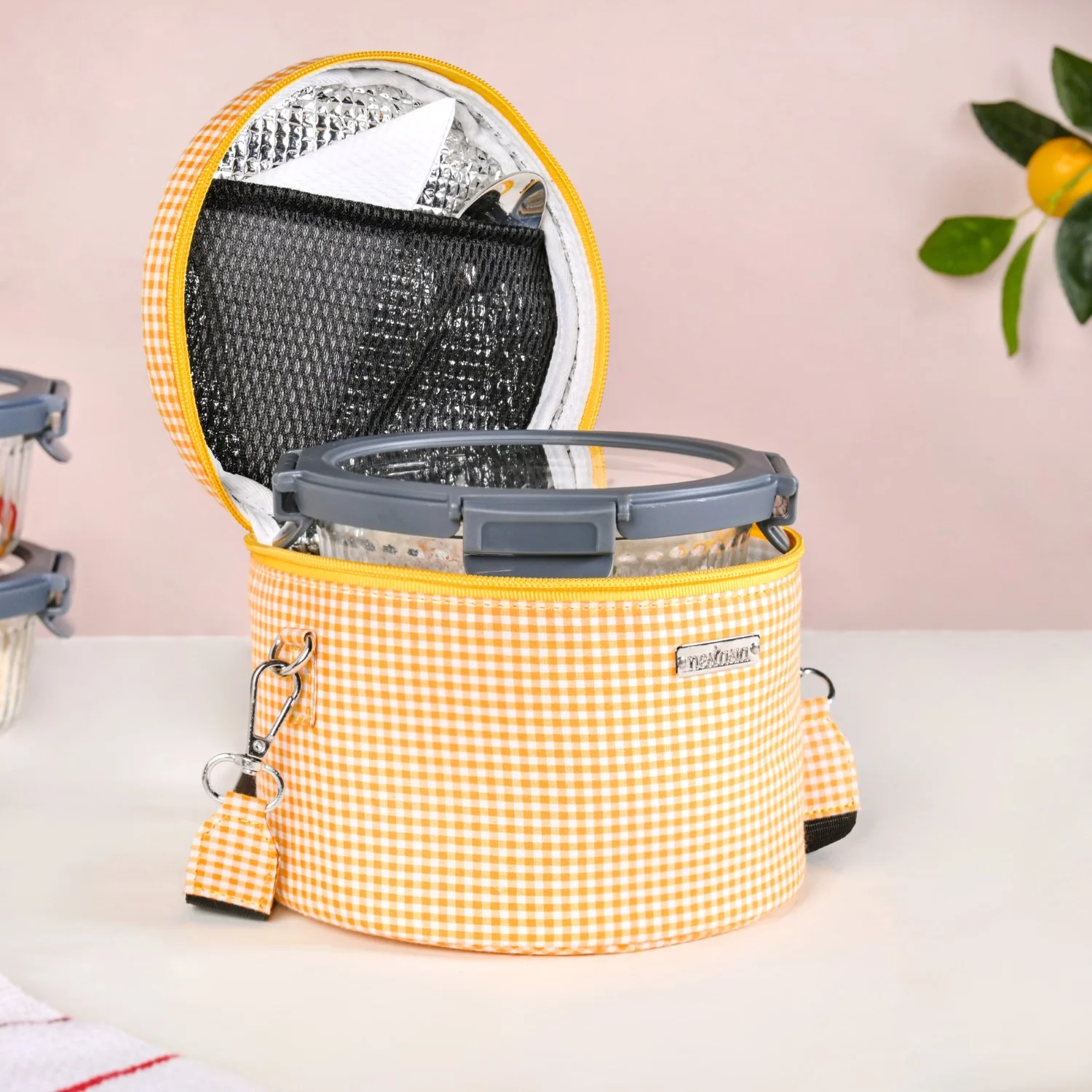 Sunbeam Gingham Insulated Lunch Bag - Image 3