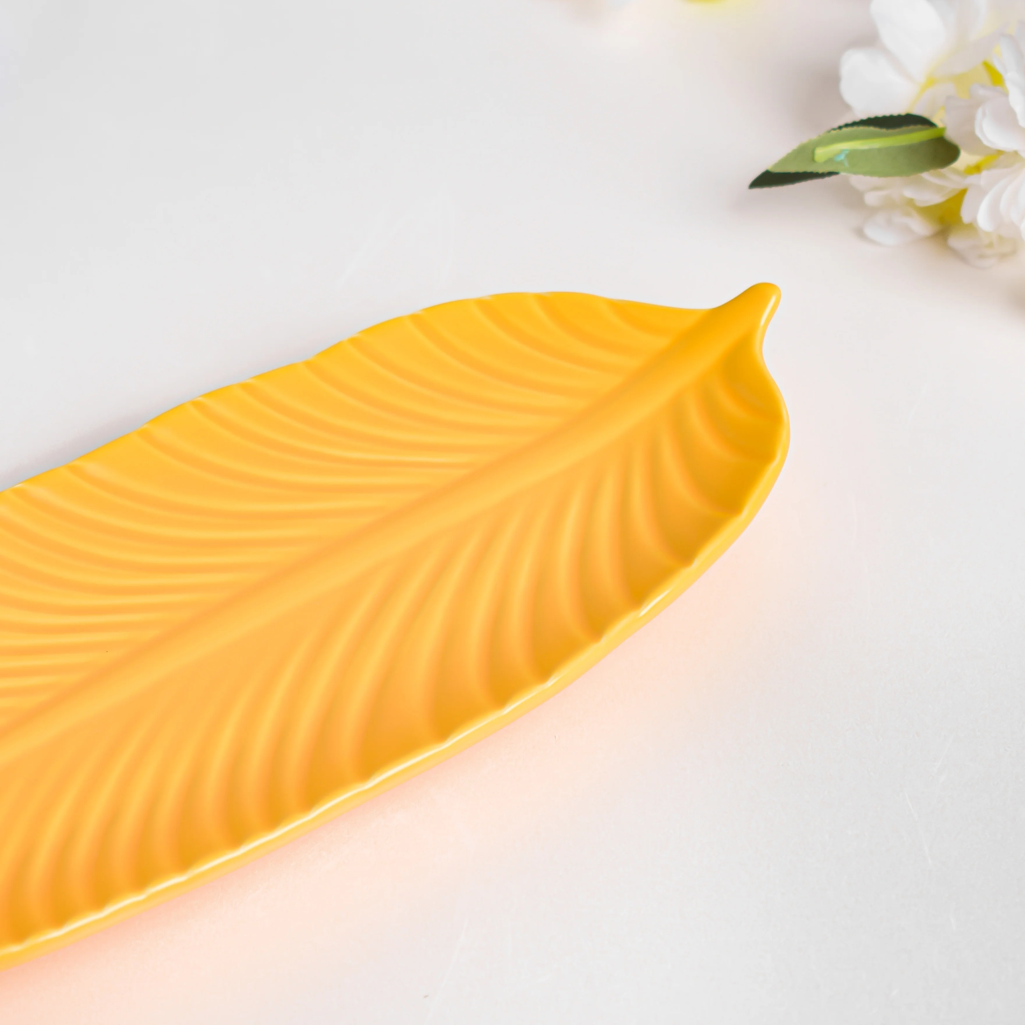 Sunny Side Up Leaf Platter - Image 4