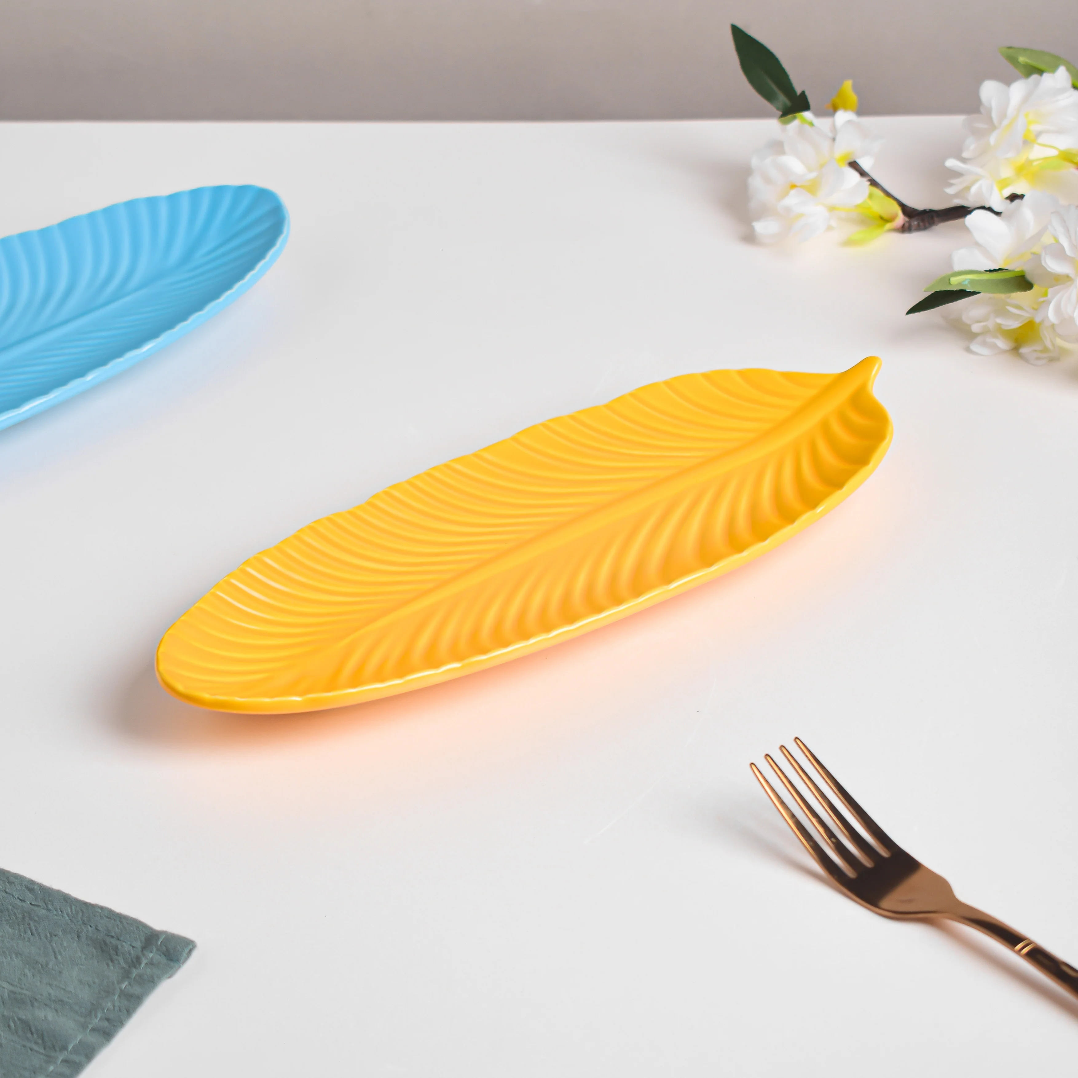 Sunny Side Up Leaf Platter - Image 5