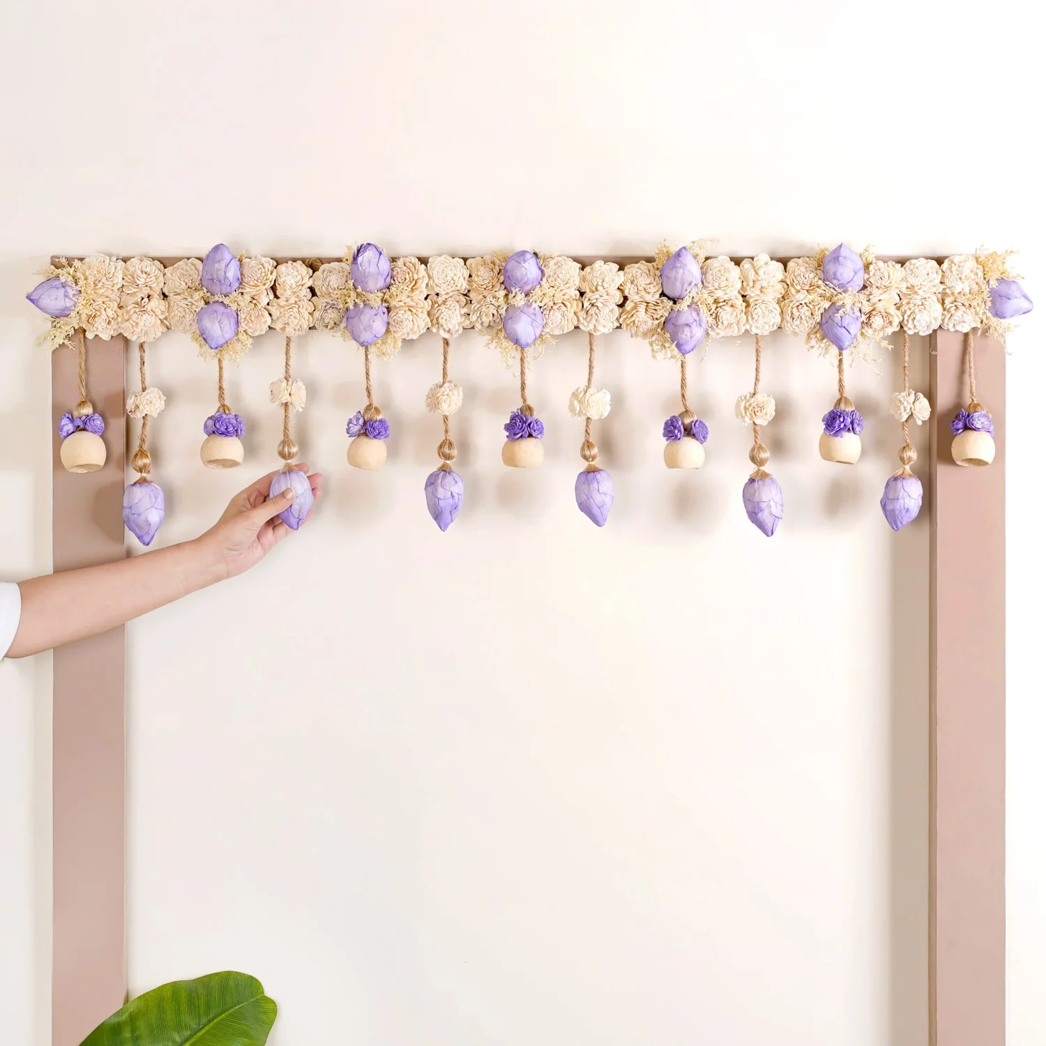 Sustainable Bandarwal With Sola Flower Lavender - Image 2