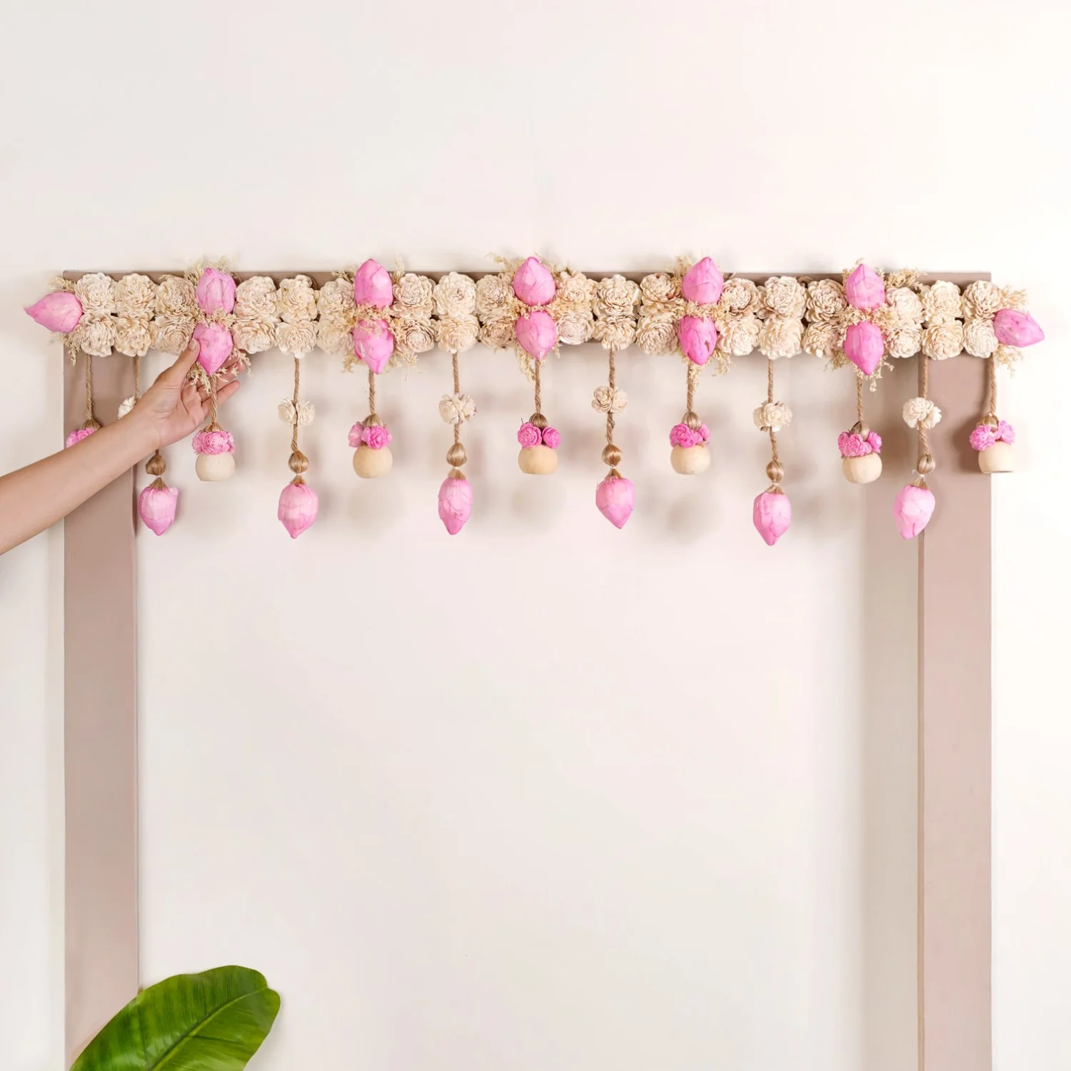 Ecofriendly Bandarwal With Sola Flower Pink - Image 2