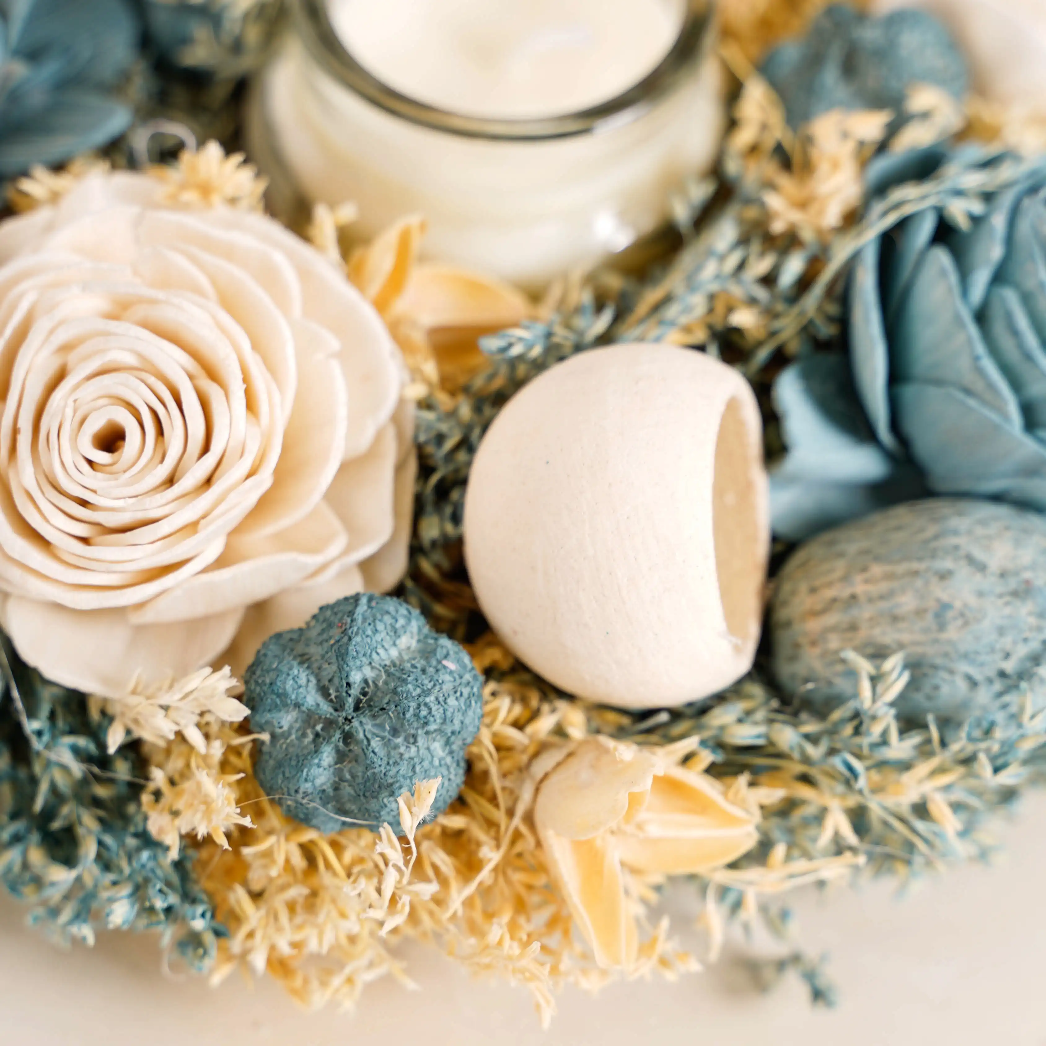 Sustainable Floral Wreath Garland Blue - Image 8
