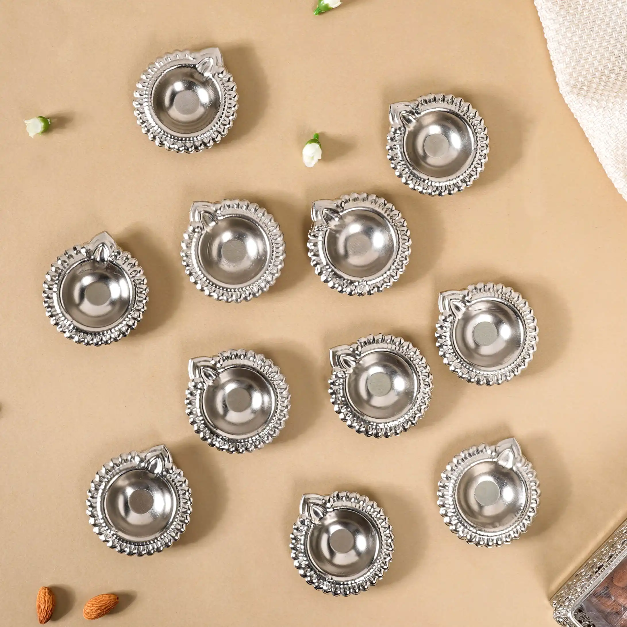 Sustainable Metal Tea Light Holder Silver Set Of 11 - Image 11
