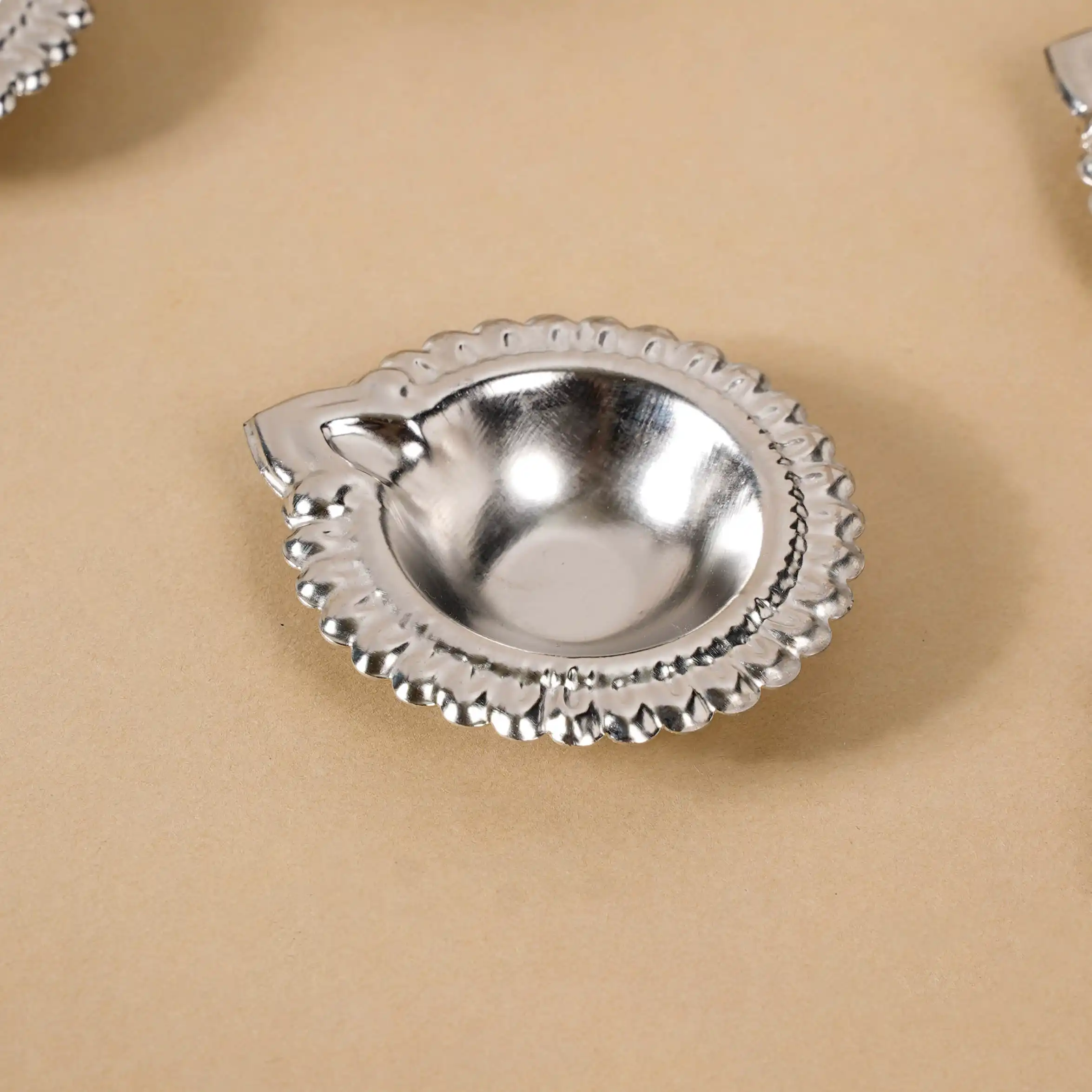 Sustainable Metal Tea Light Holder Silver Set Of 11 - Image 8