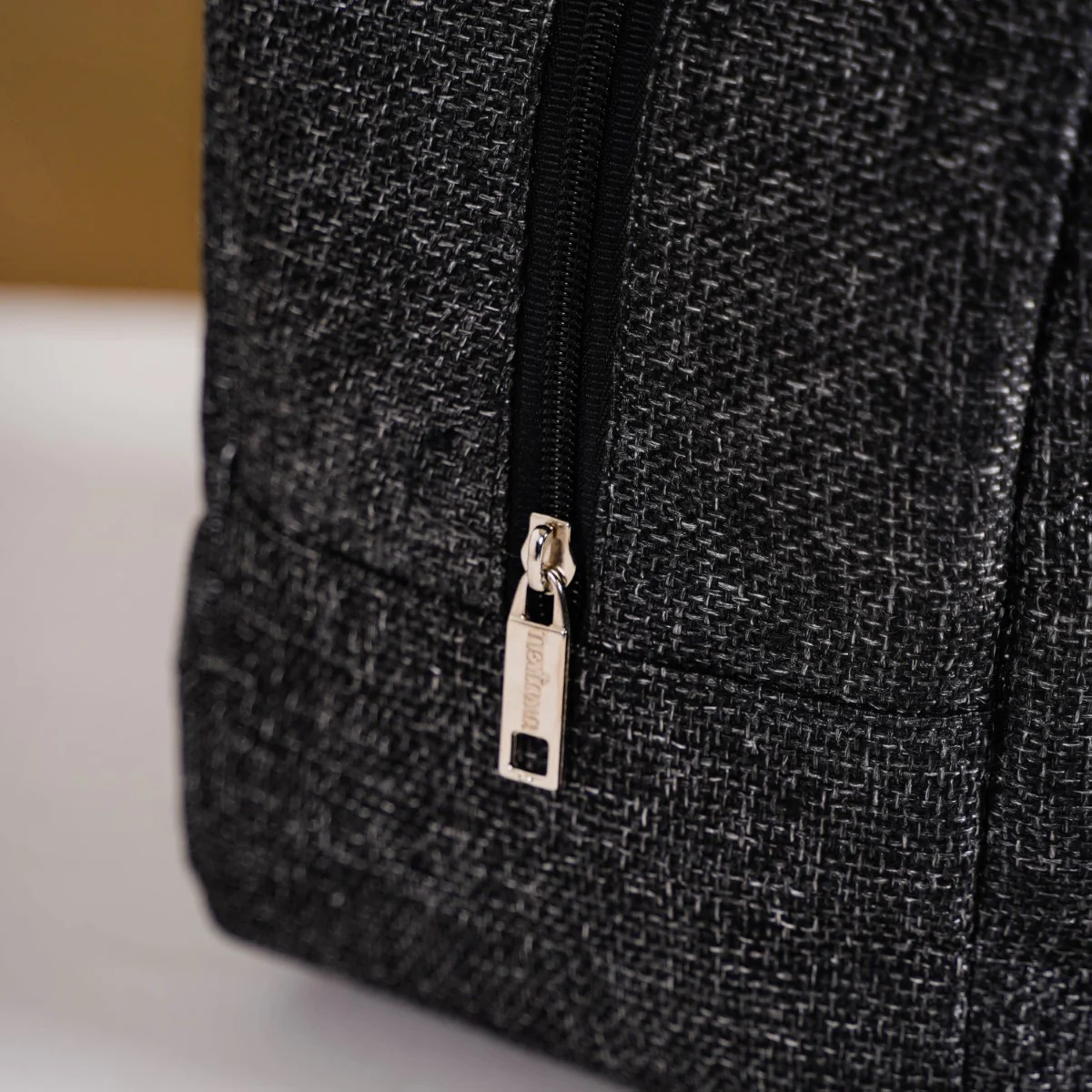 Sustainable Thermal Insulated Jute Lunch Bag Black - Image 6