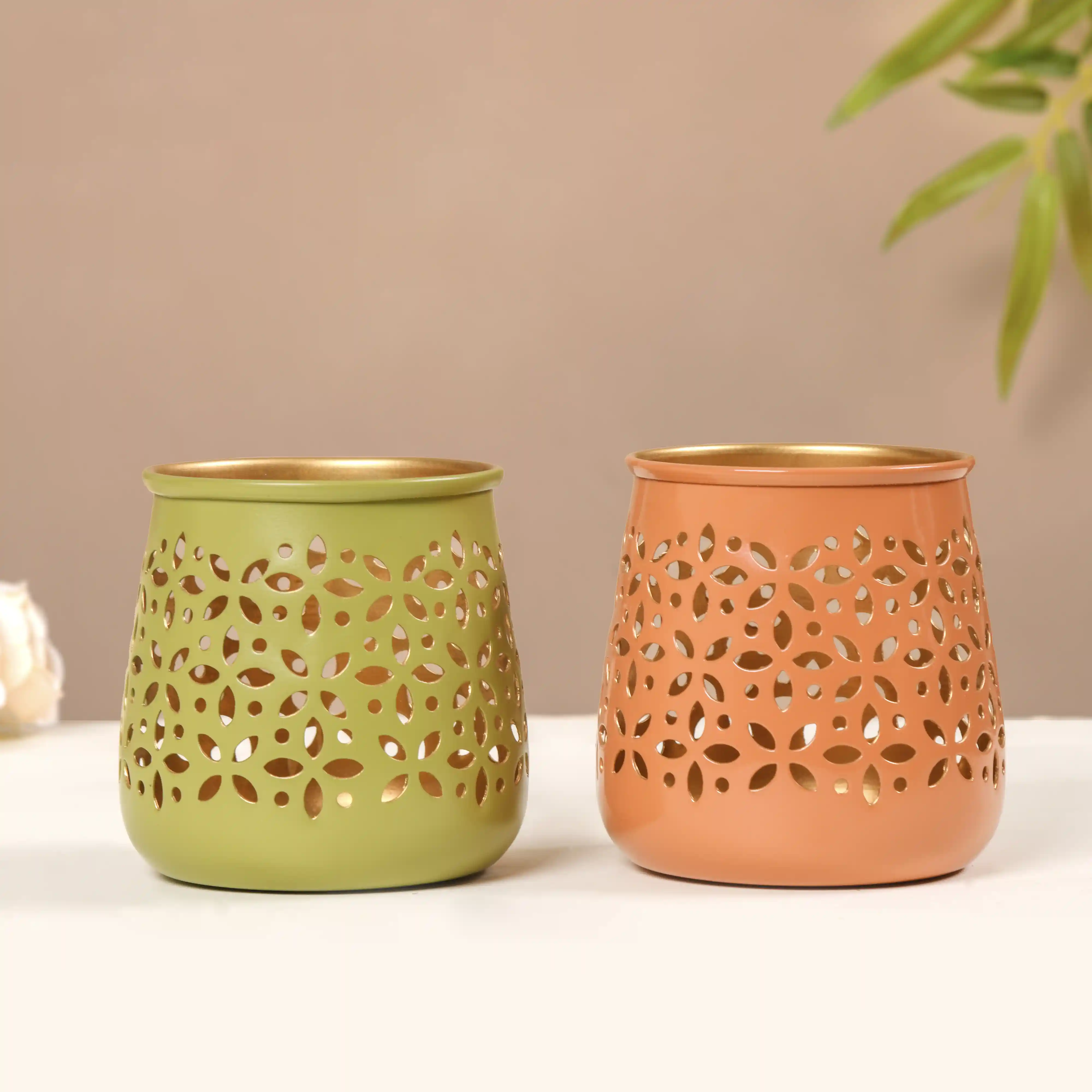 Sustainable Wreath Lantern Gift Set Of 2 - Image 4
