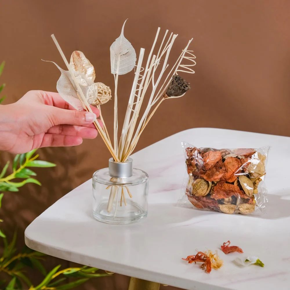 Sweet Vanilla Bouquet Reed Diffuser Gift Set Of 3 - Image 3