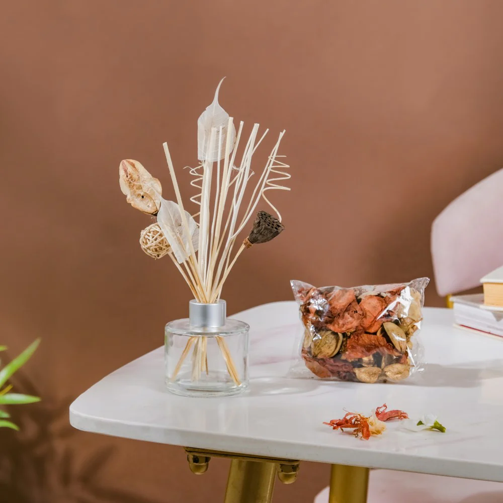 Sweet Vanilla Bouquet Reed Diffuser Gift Set Of 3 - Image 9