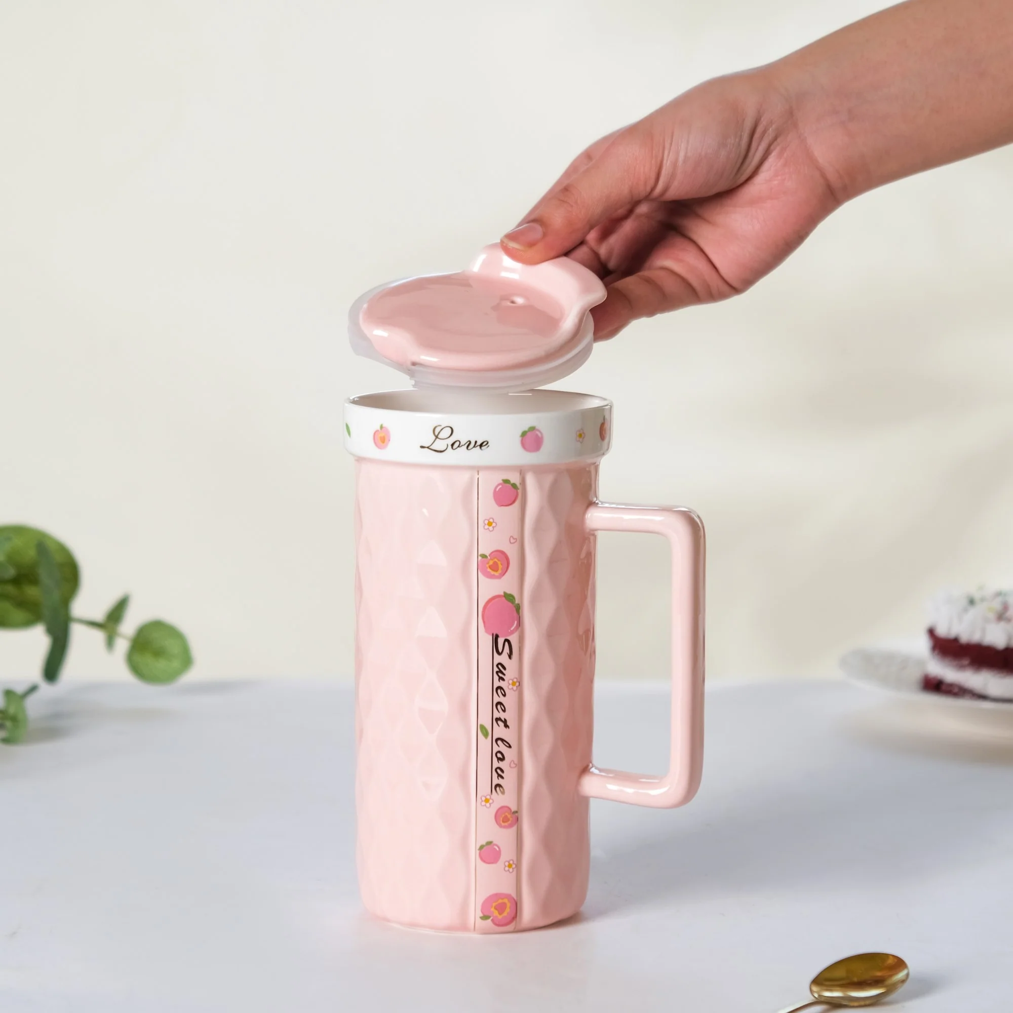 Tall Peach Fruity Cup 550 ml - Image 2