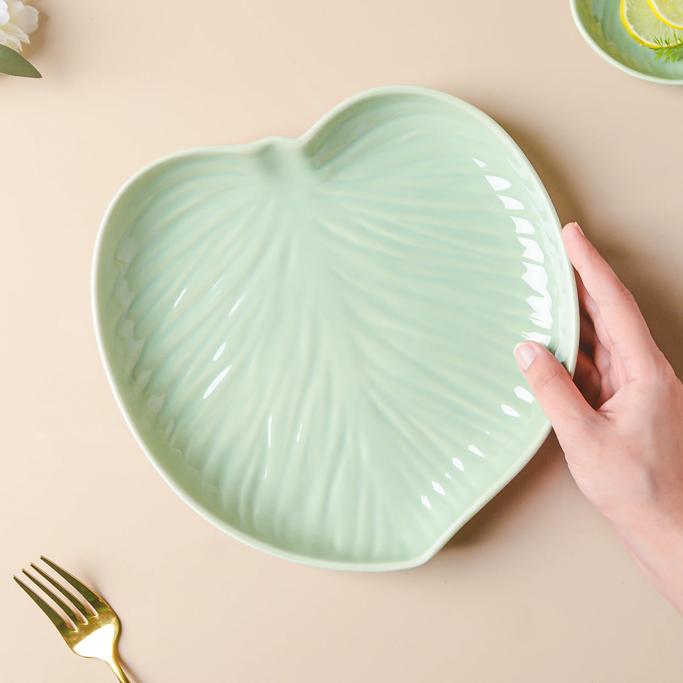 Taro Leaf 30 Piece Dinner Set For 6 - Image 19