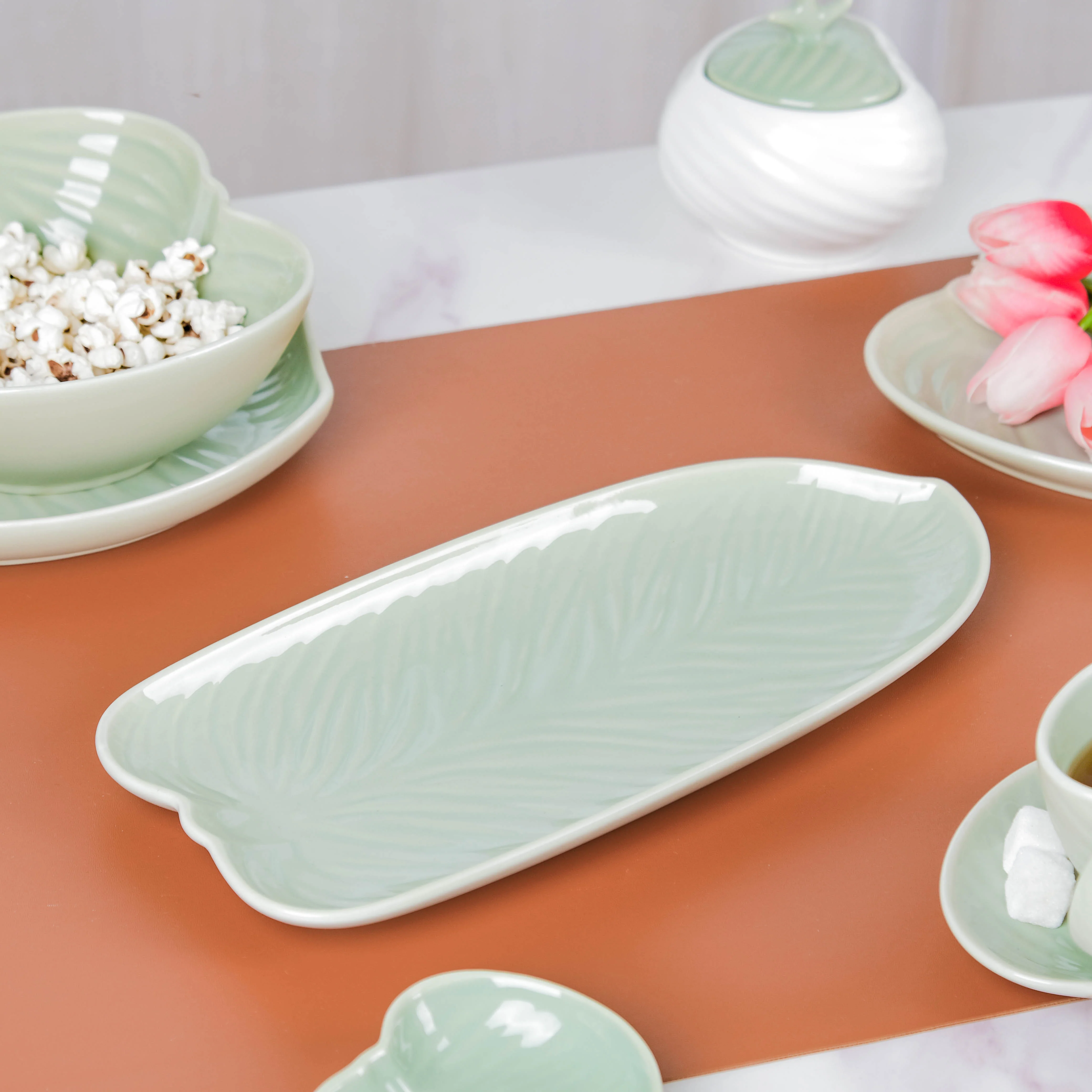 Taro Leaf Platter Large 11.5 Inch - Image 6
