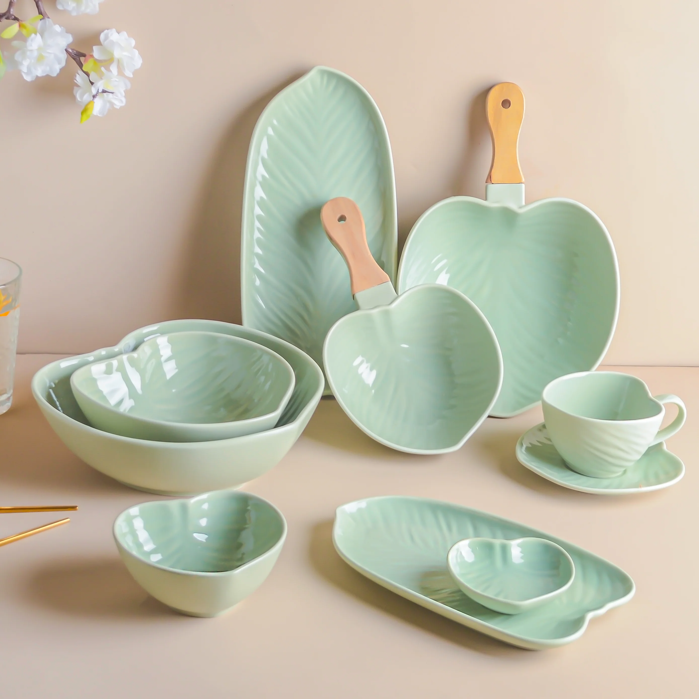Taro Leaf Platter Large 11.5 Inch - Image 9