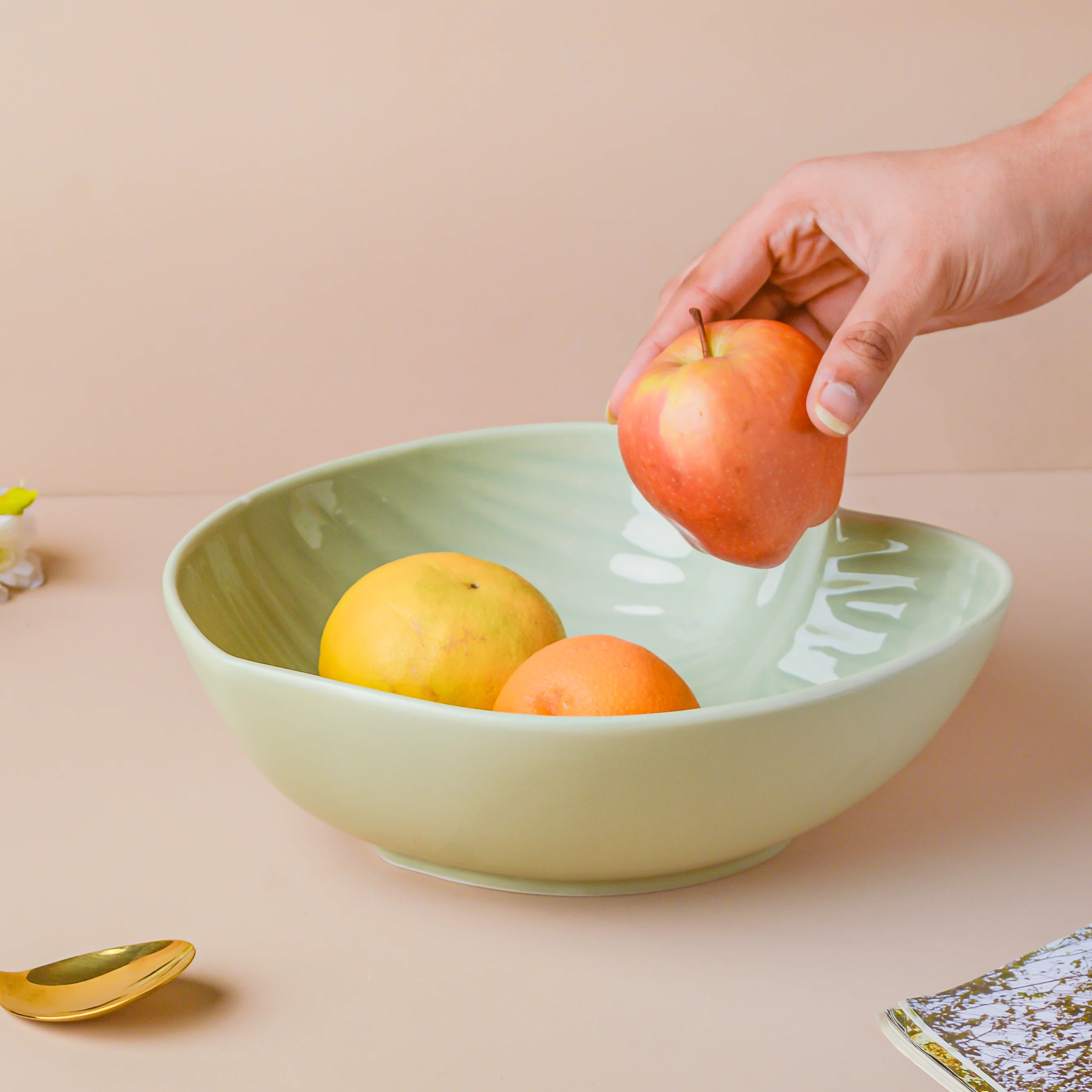 Taro Leaf Serving Bowl 9 Inch - Image 7