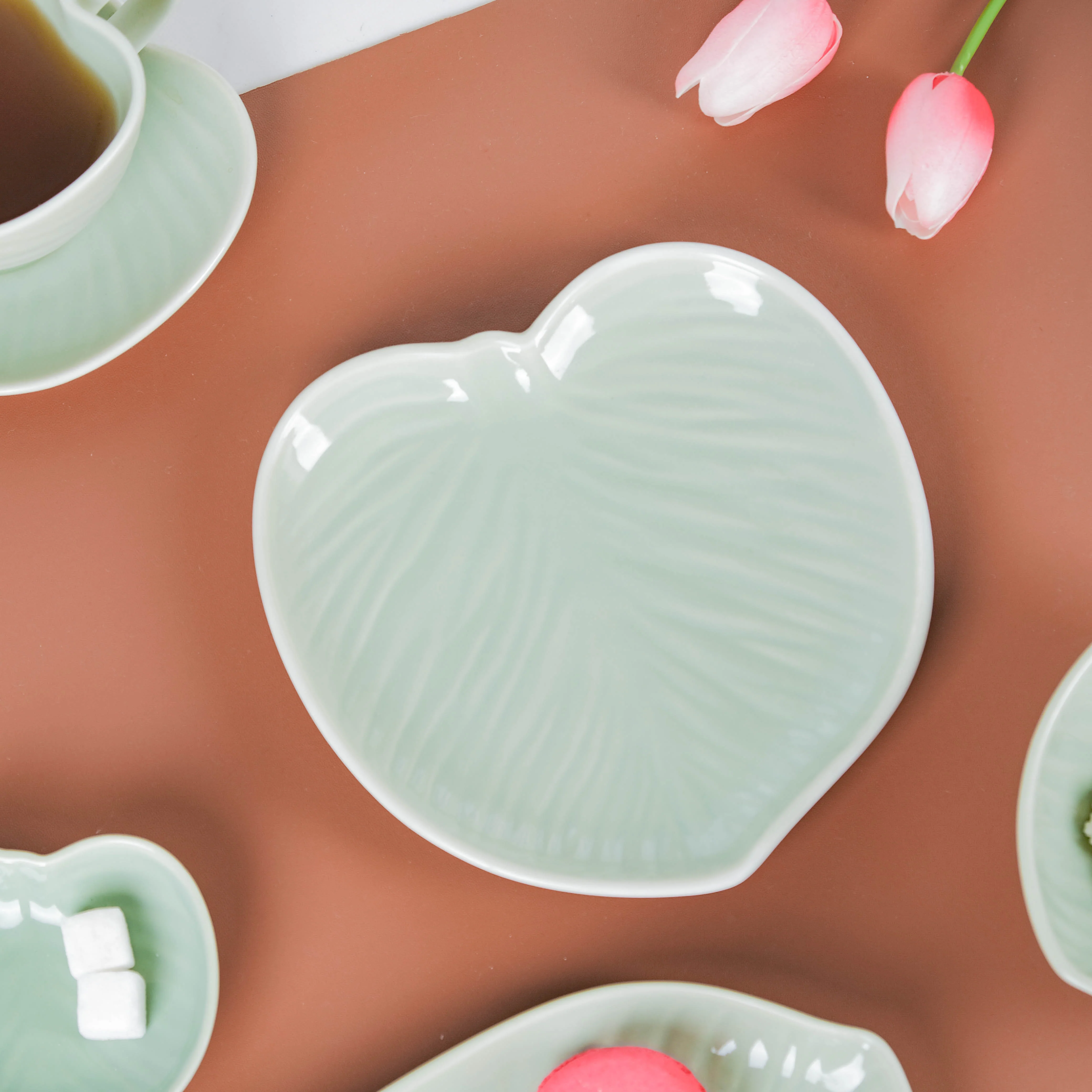 Taro Leaf Small Snack Plate 7 Inch - Image 4