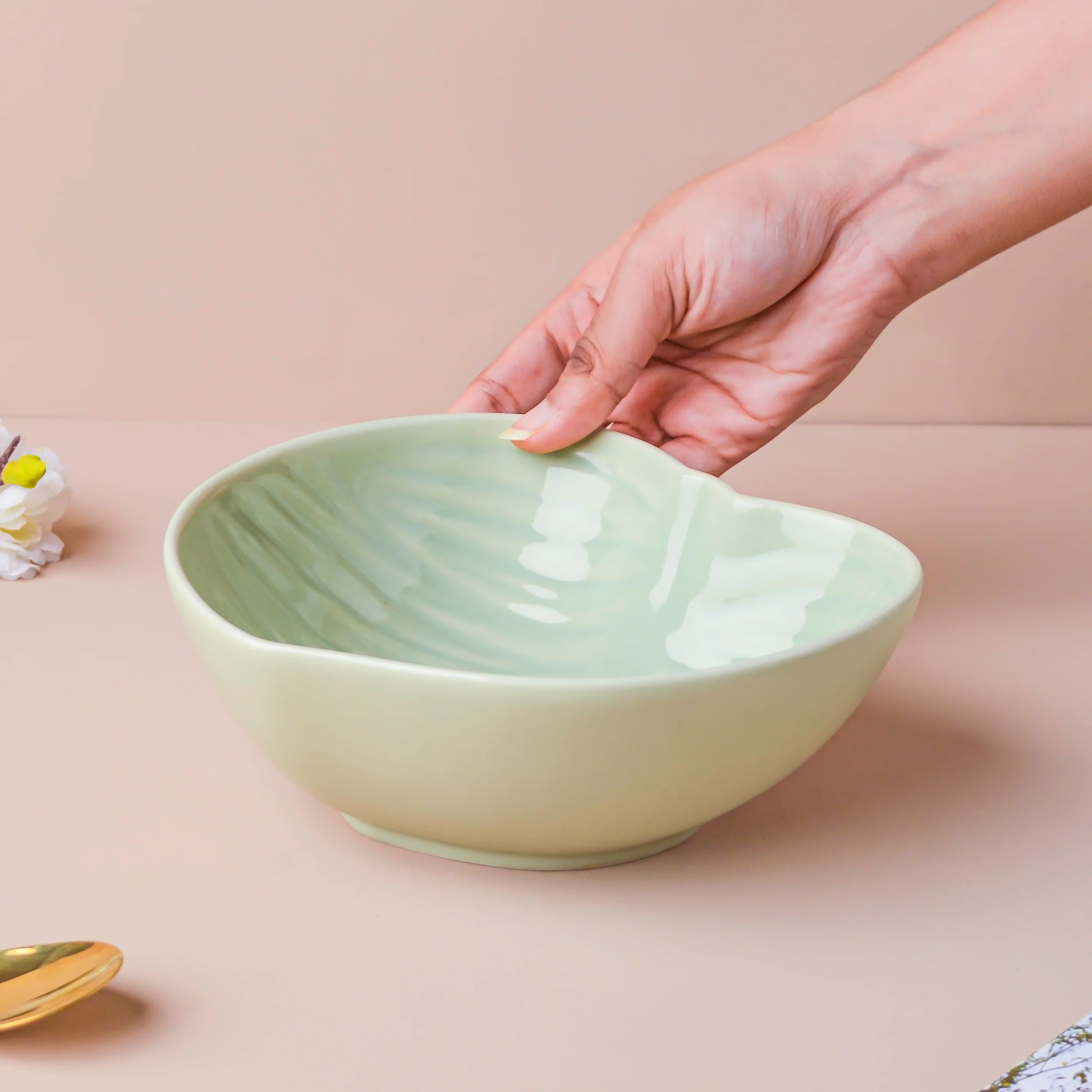 Taro Leaf Snack Bowl Large 6.5 Inch 700 ml - Image 2