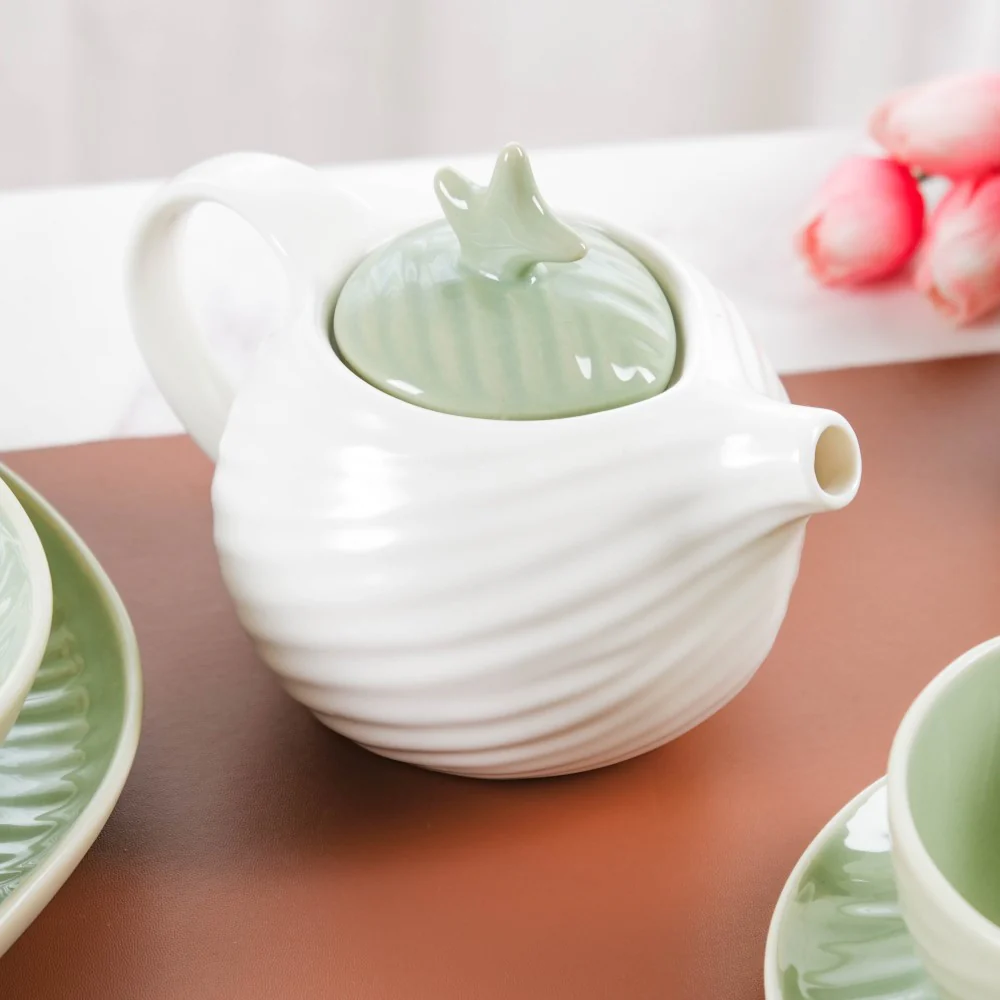 Taro Leaf Teapot With Lid - Image 6