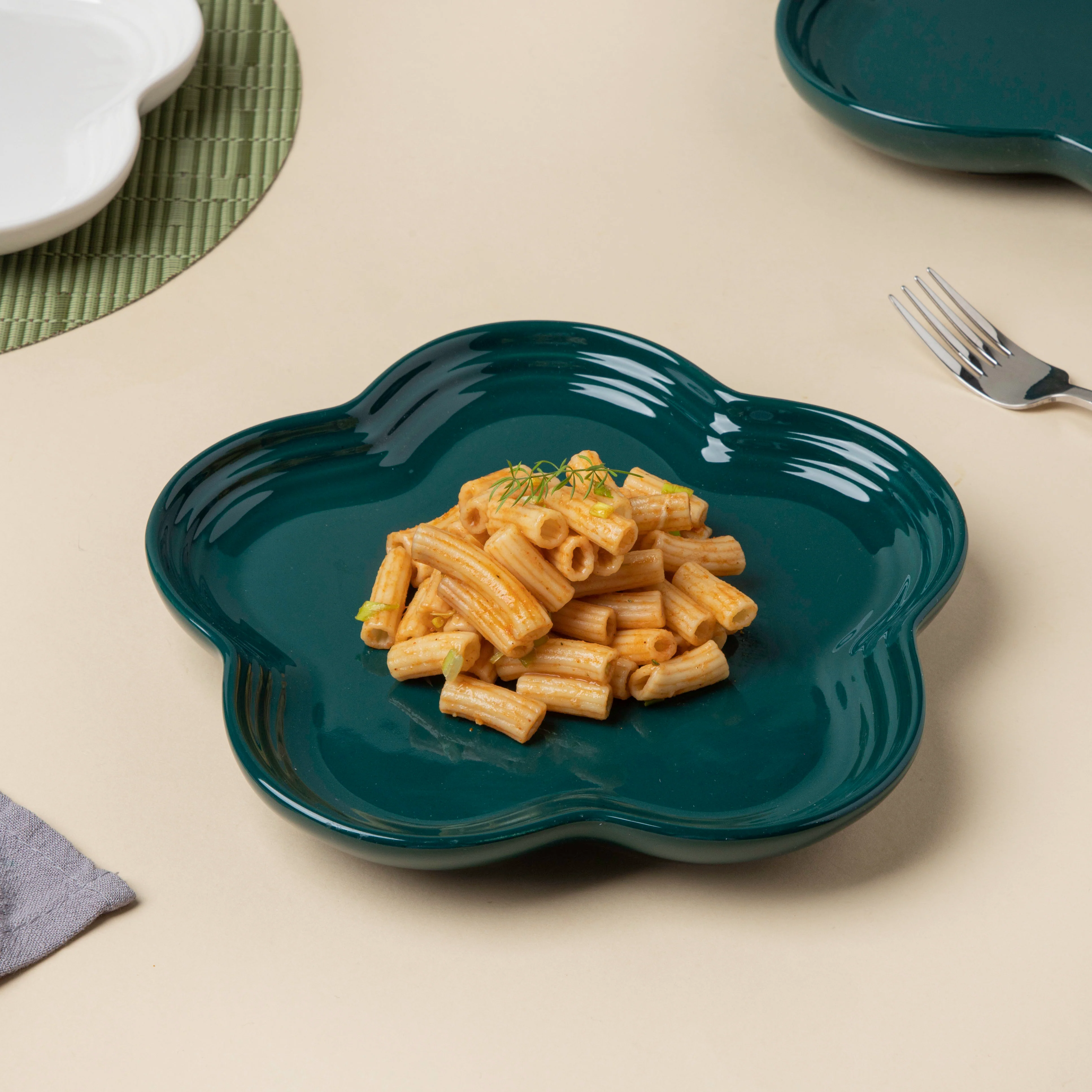 Teal Delight Daisy Snack Plate 8 Inch