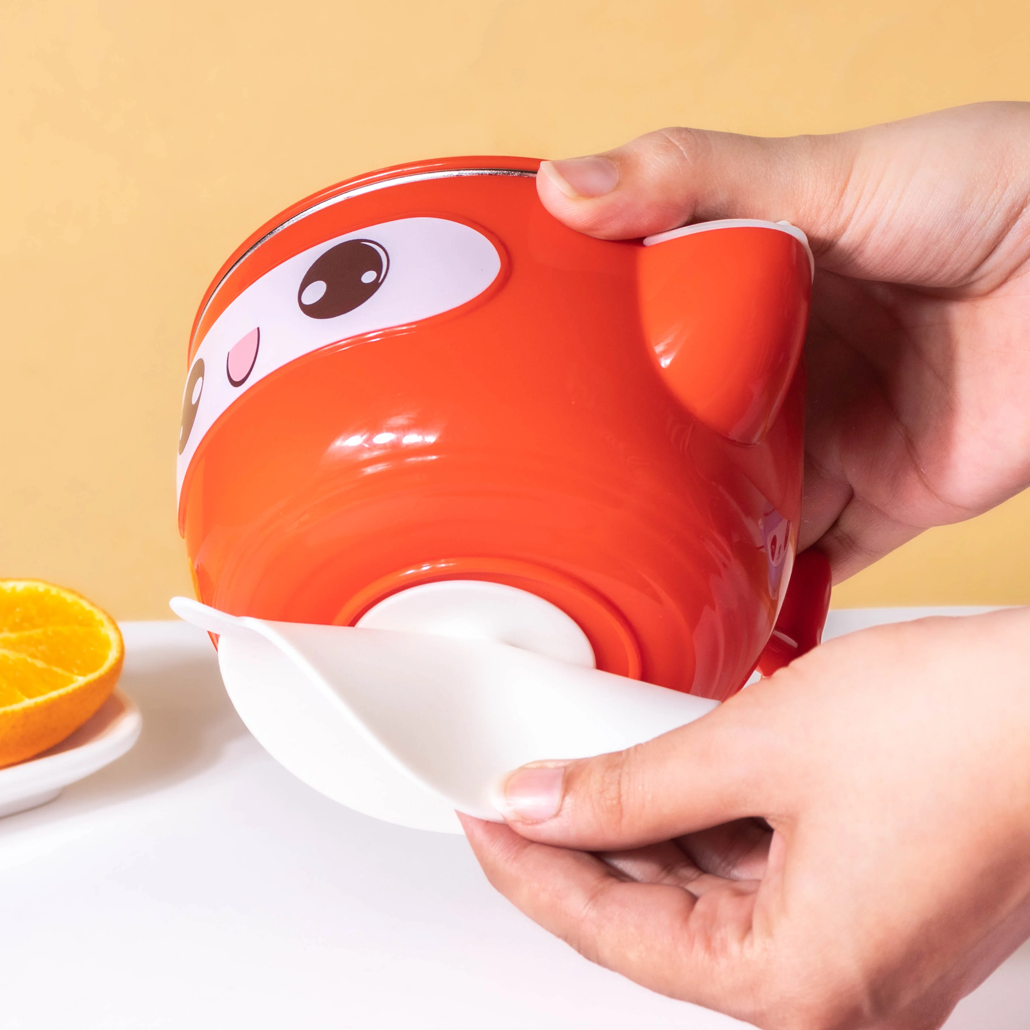 Airtight Stay Warm Steel Bowl With Suction Base Red 300 ml - Image 2