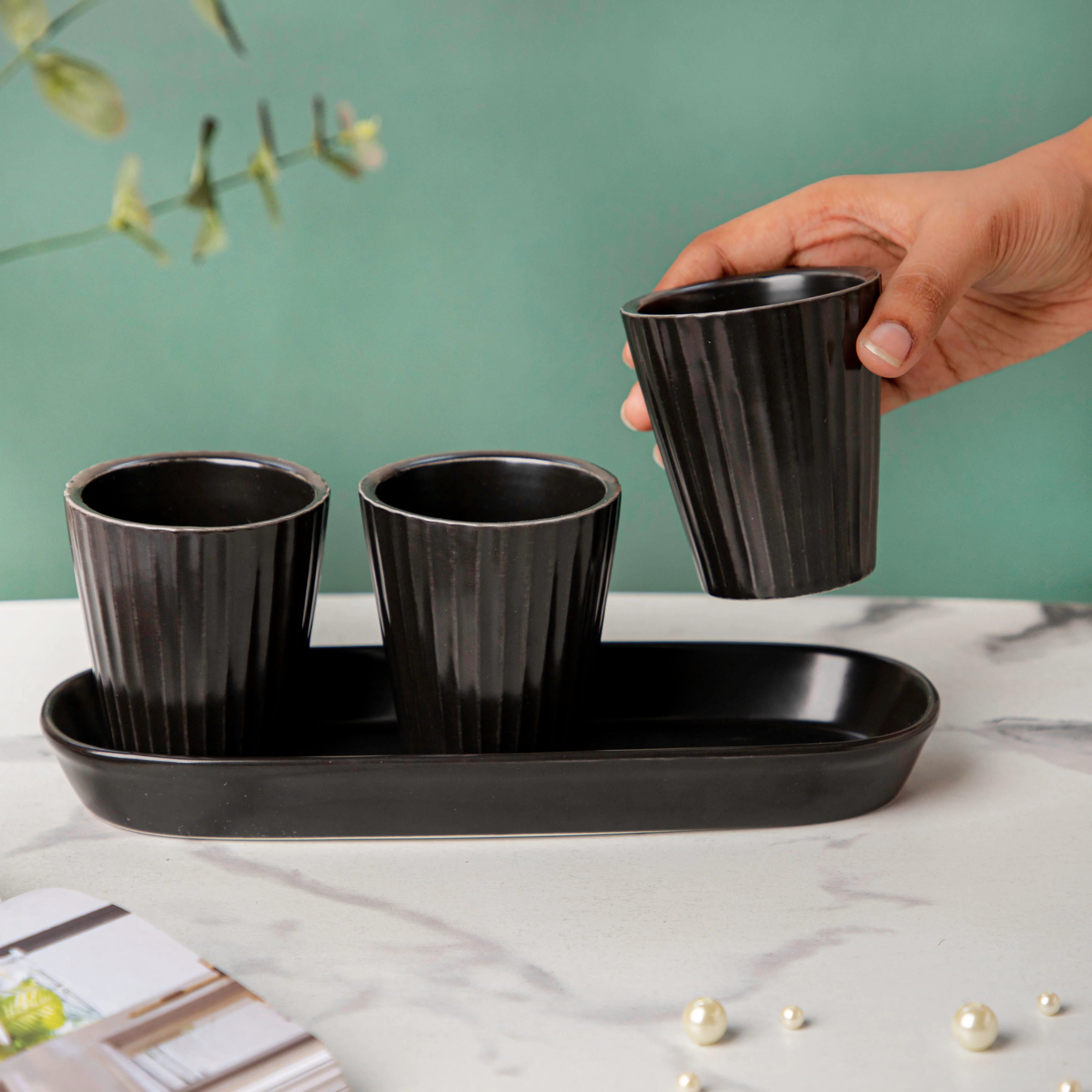 Ternion Ribbed Planter Set Of 3 Black With Plate - Image 2