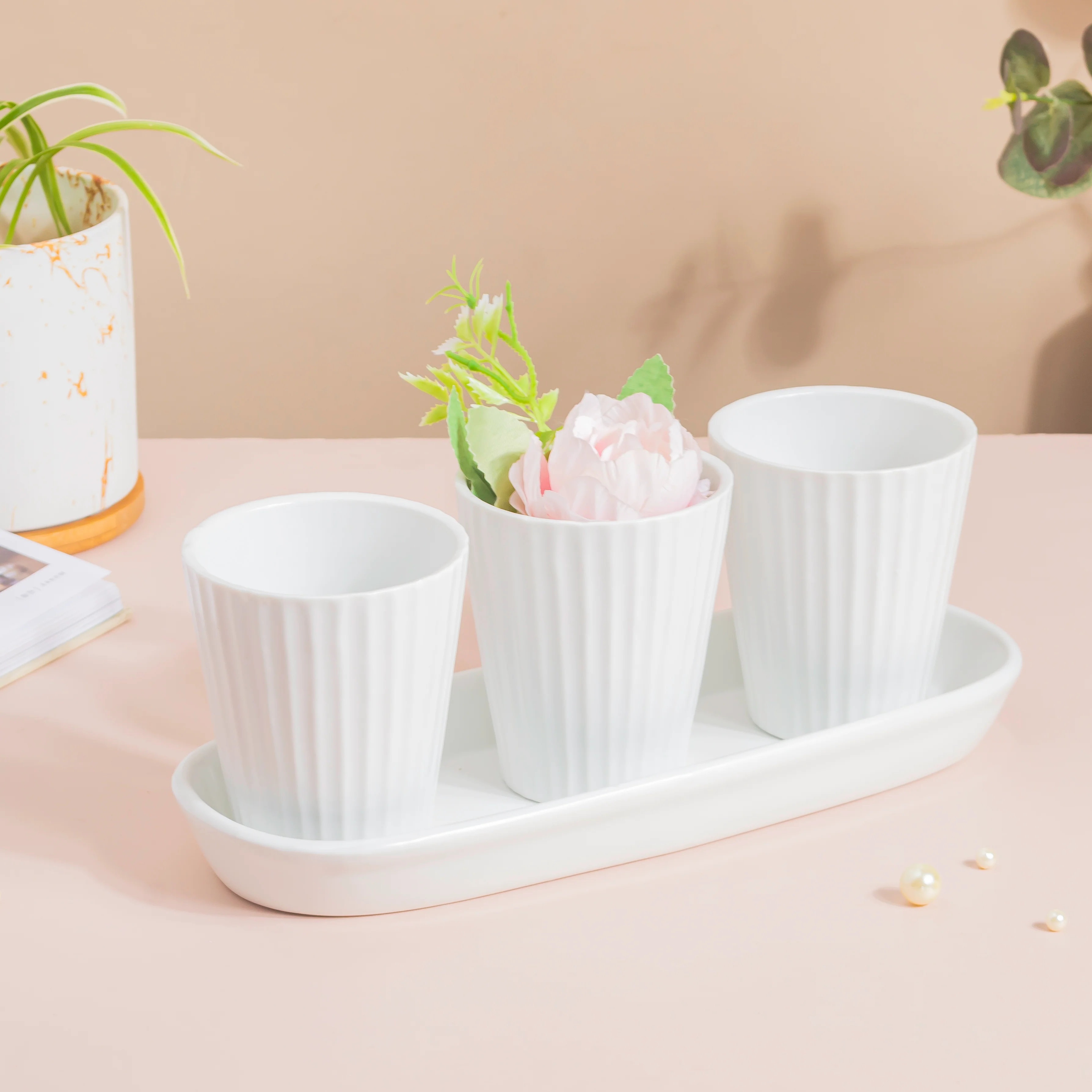 Ternion Ribbed Planter Set Of 3 With Plate White - Image 2