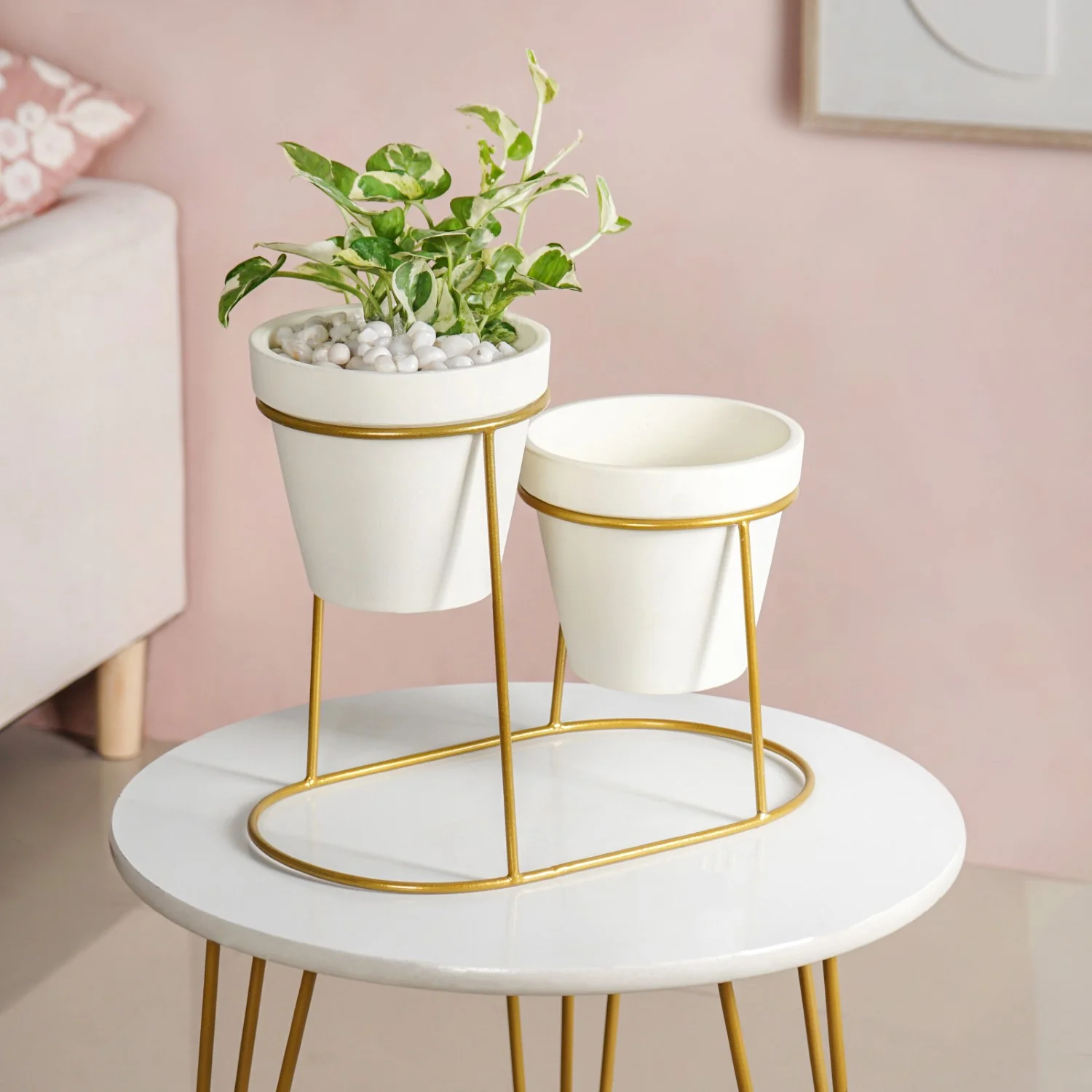 TerraDuo Modern Two Tier Gold Stand With White Planters - Image 5