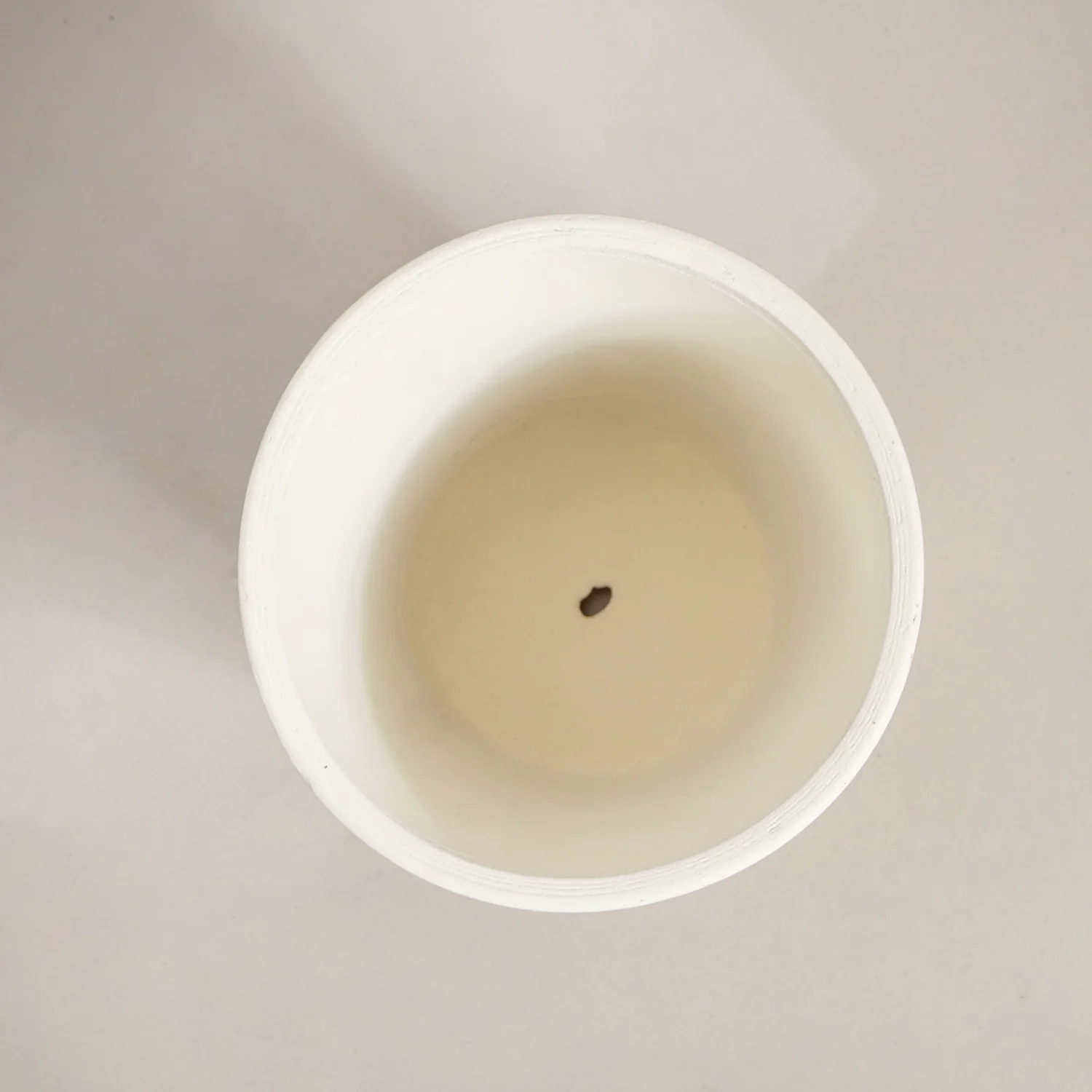 TerraGold Planters With Metal Stand Cream White - Image 7