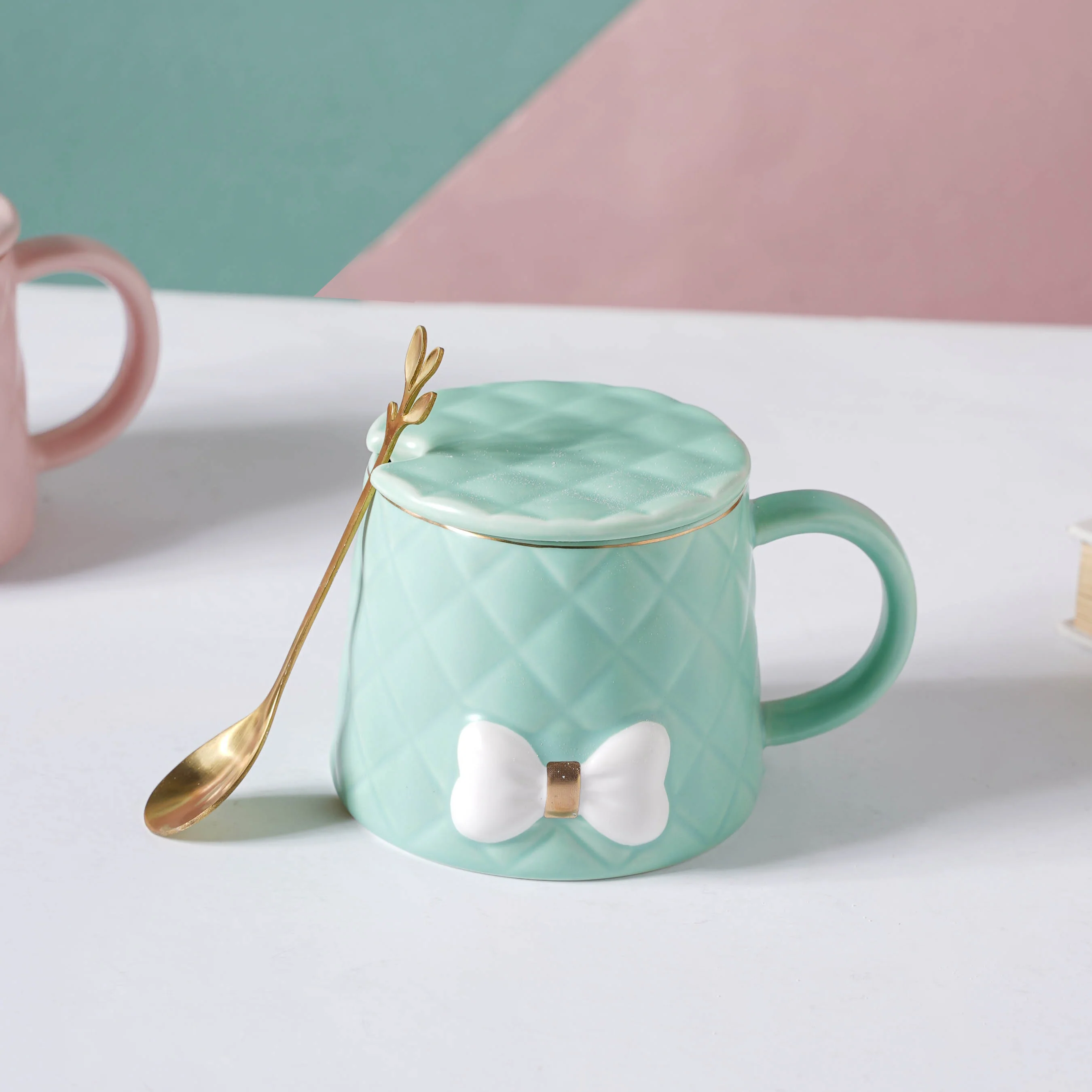 Textured Bow Cup - Image 15