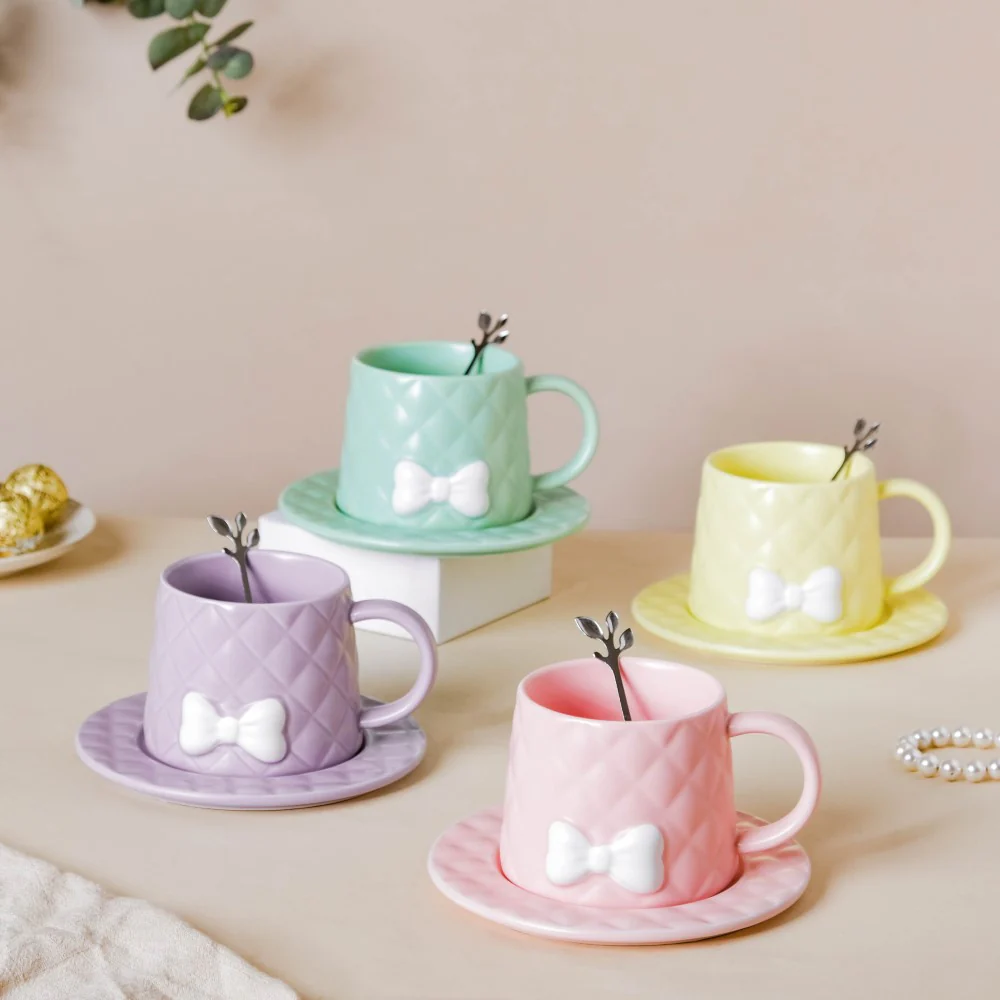 Textured Bow Cup With Plate - Image 8
