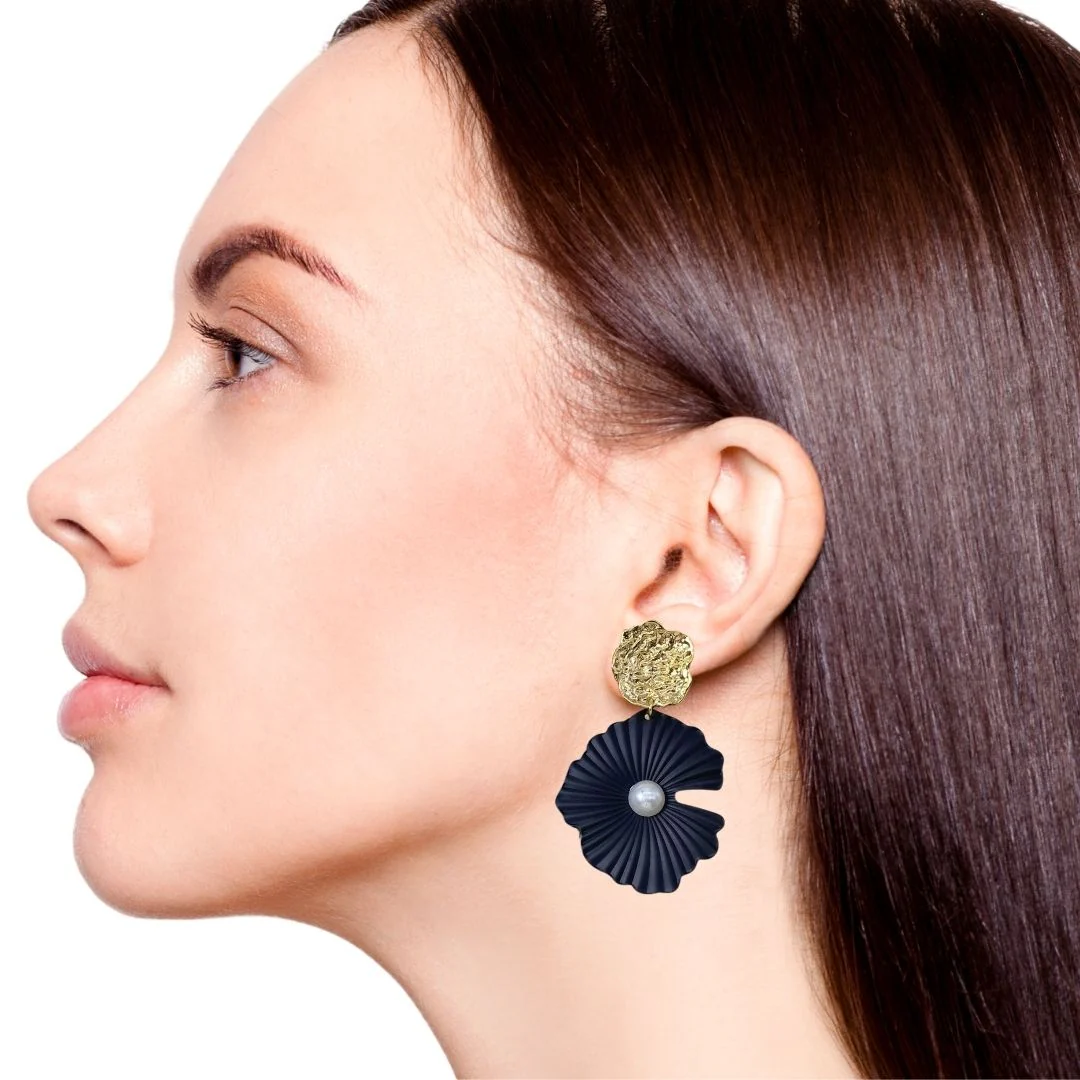 Textured Florals Dangling Earrings Black - Image 5