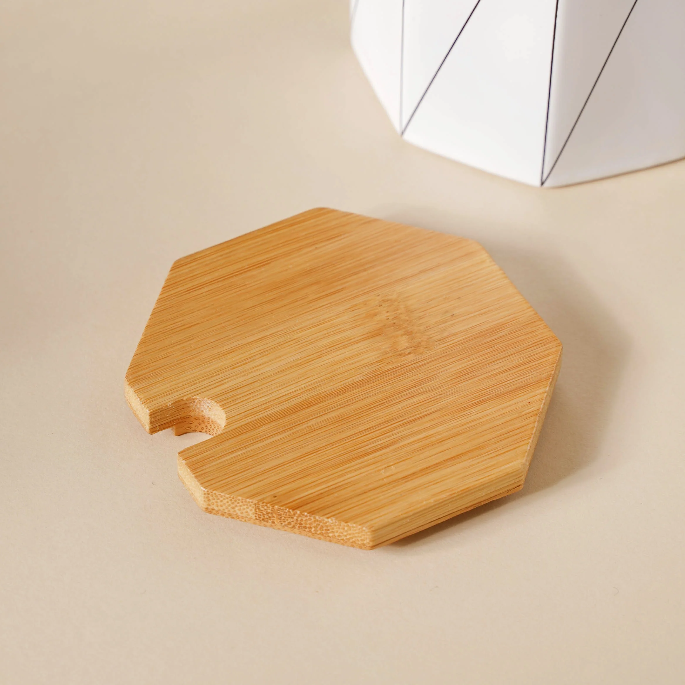 Textured Mug With Wooden Lid - Image 12
