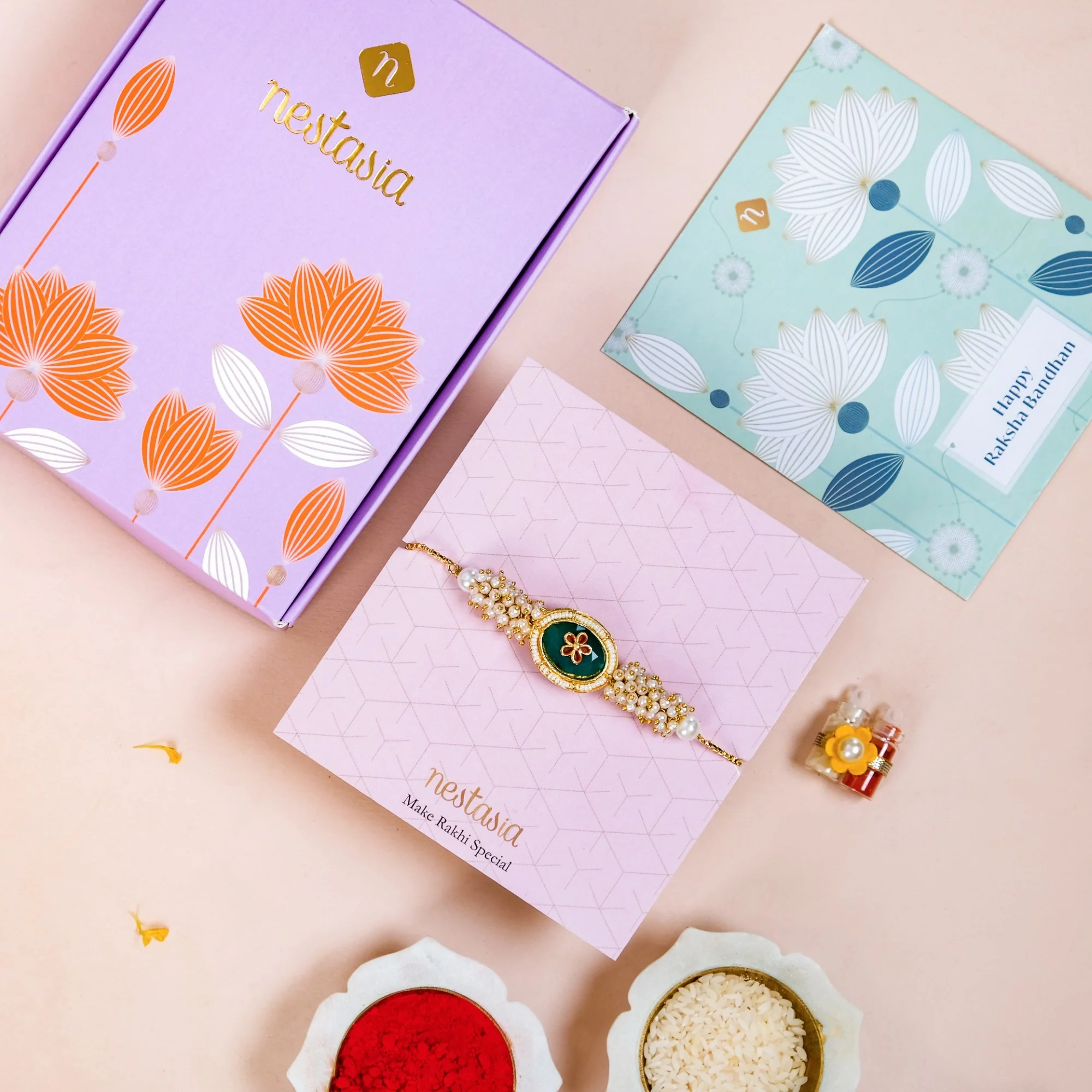The Royal Emerald Rakhi Gift Set - Image 2