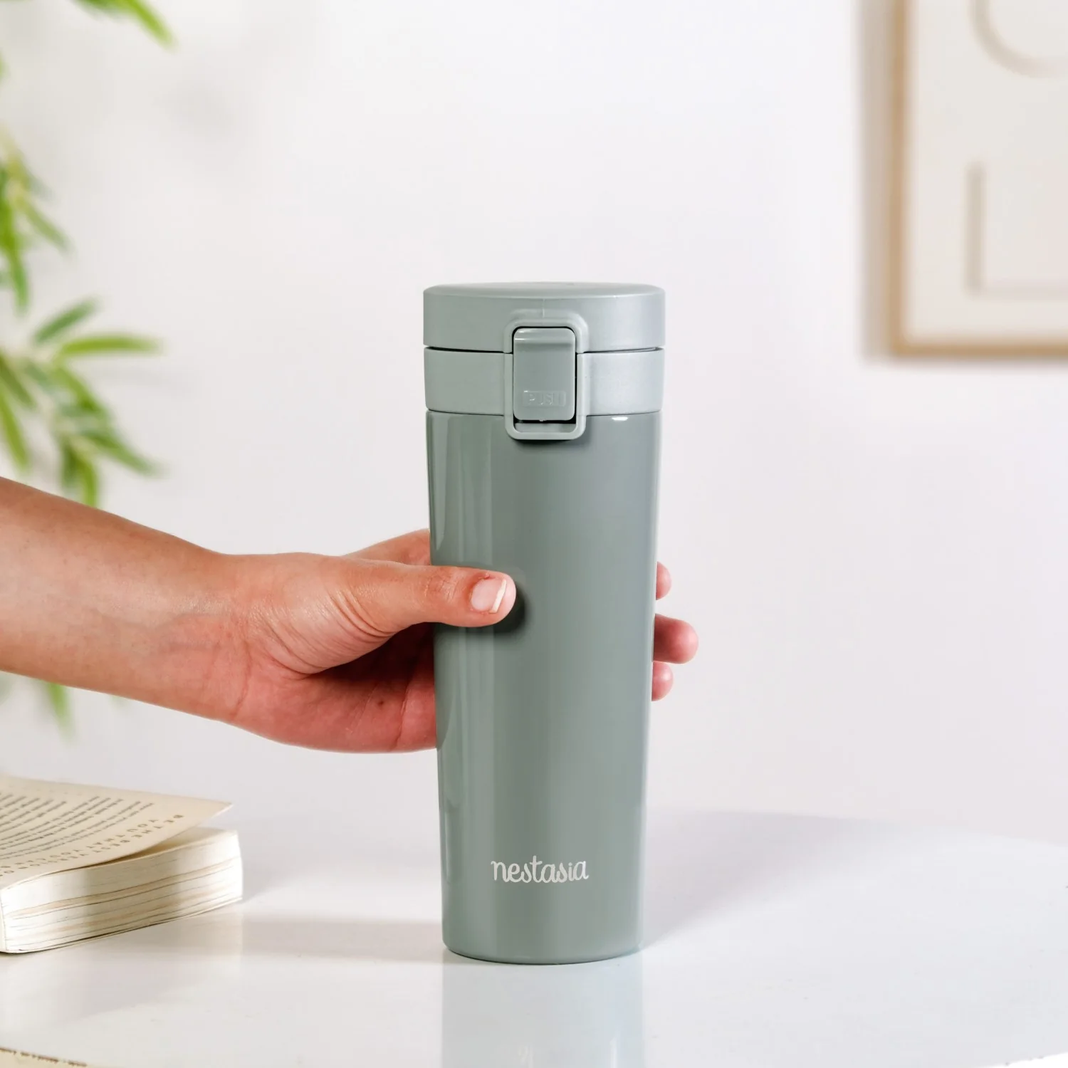 Thermox Portable Vacuum Water Bottle For Hot And Cold Juniper Green 450ml - Image 2