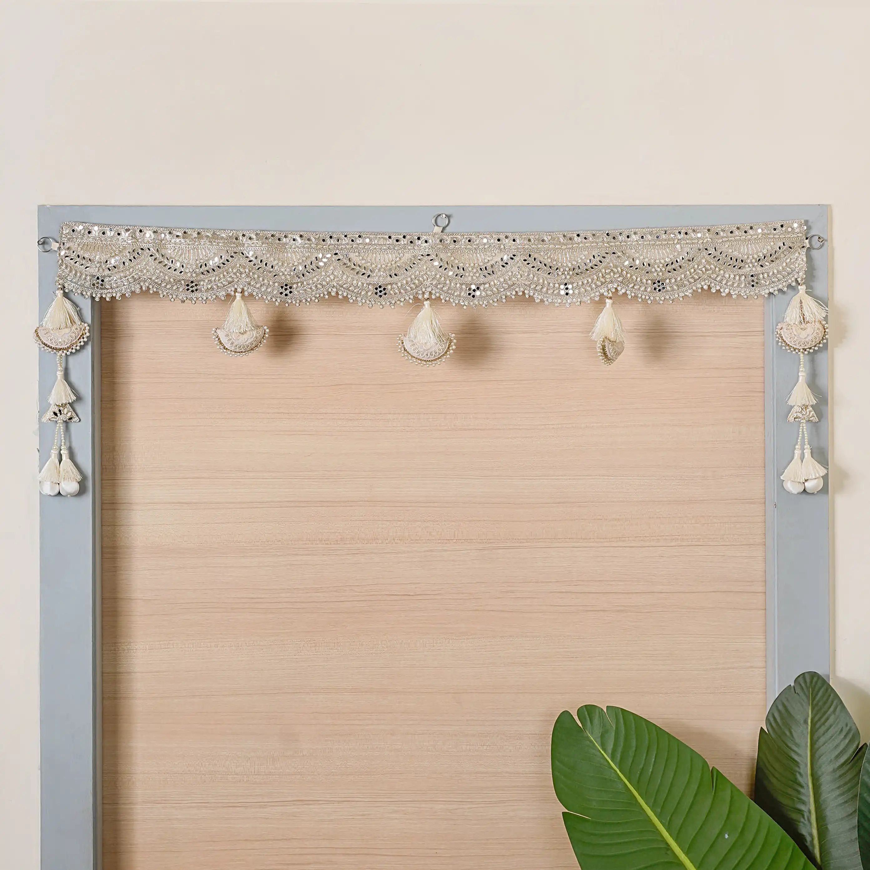 Toran With Mirrorwork White - Image 2