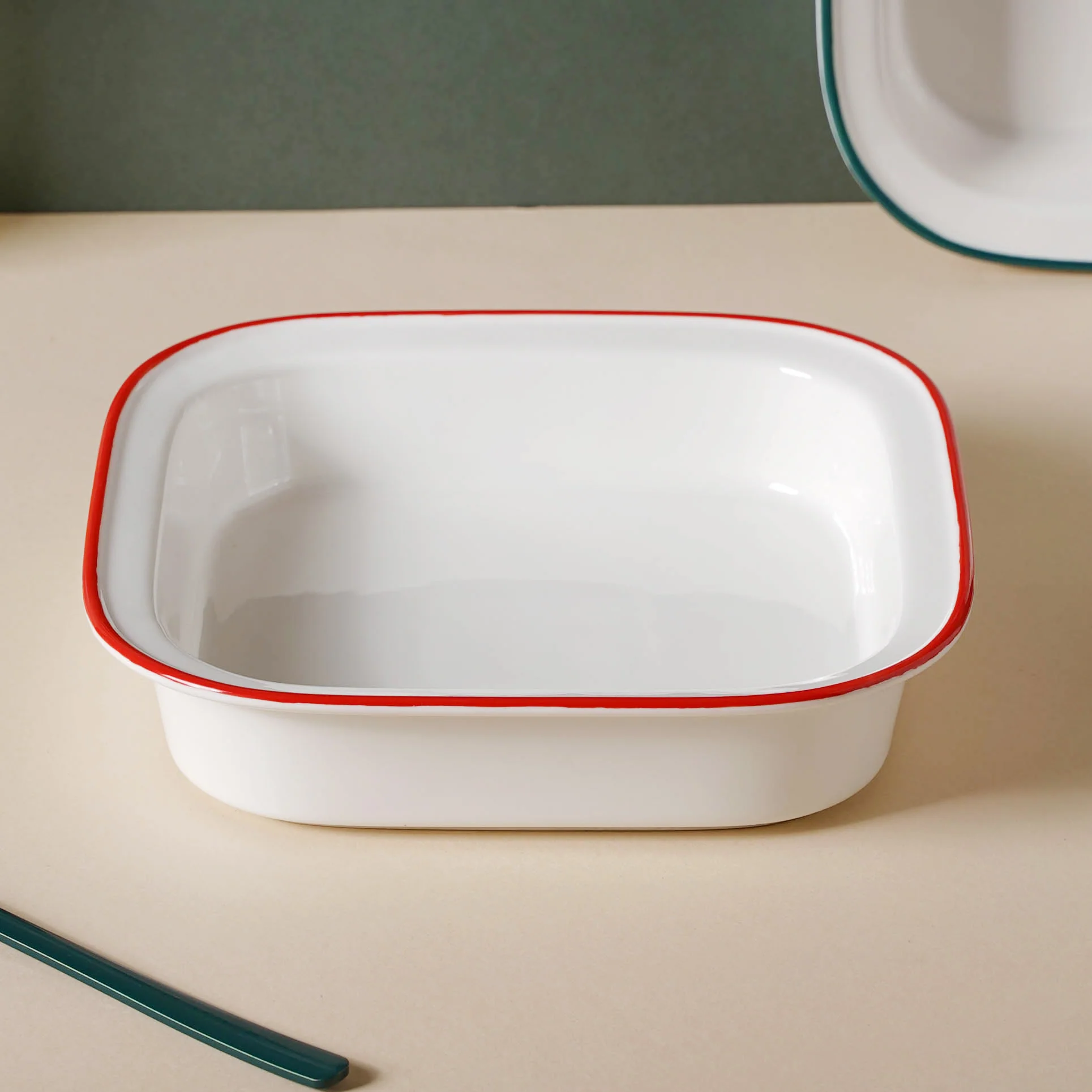 Toujours Square Baking Pan - Image 10