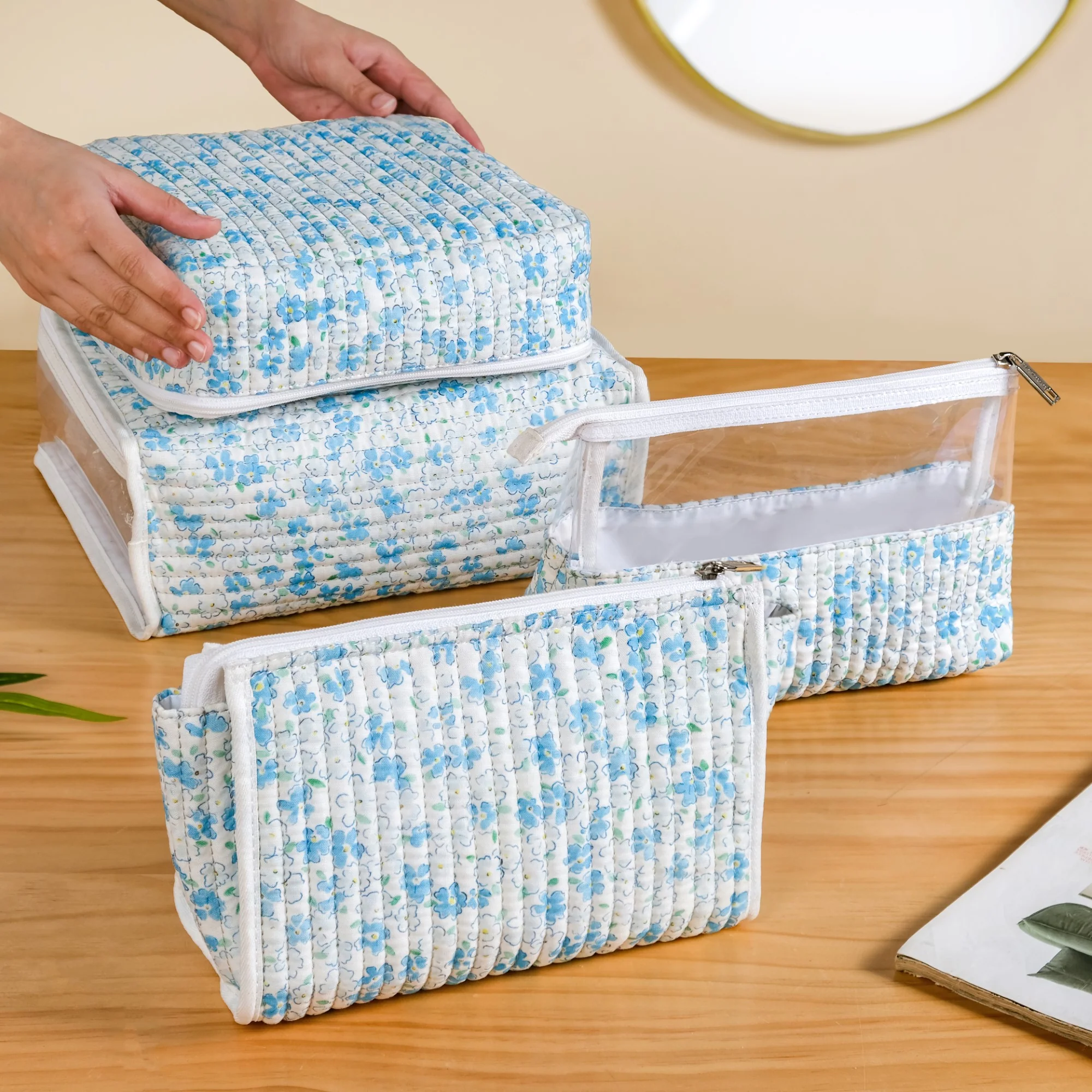 Travel Essential Suitcase Organiser Set Of 4 - Image 3