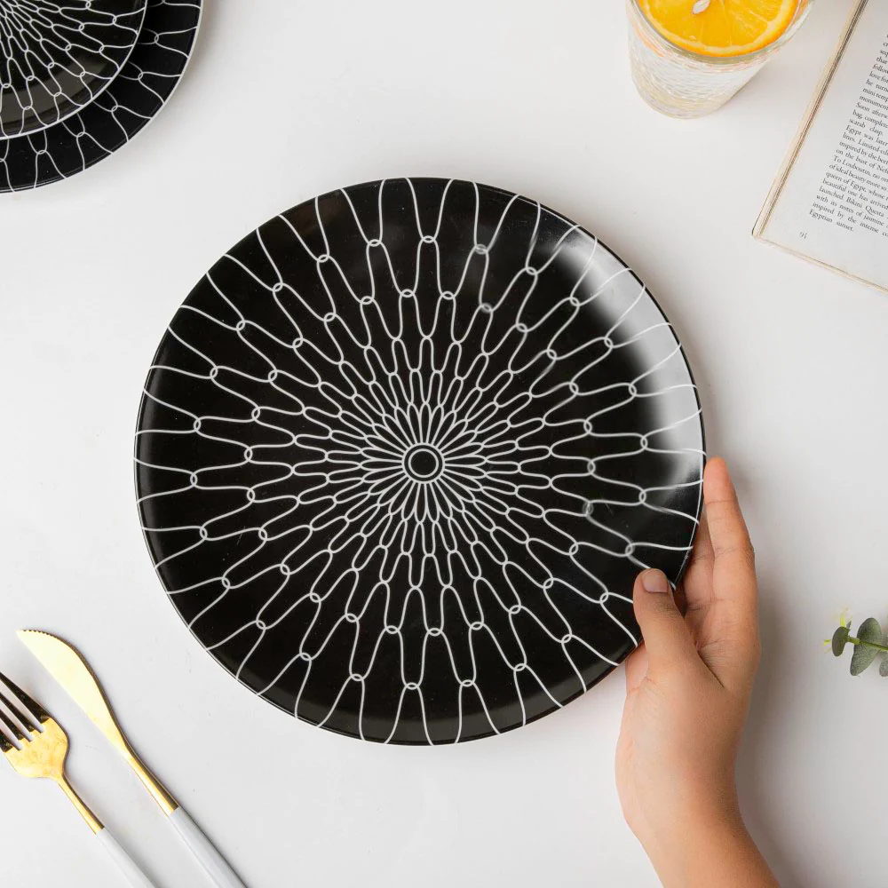 Trellis Gloss Ceramic Dinner Plate Black 10 Inch - Image 3