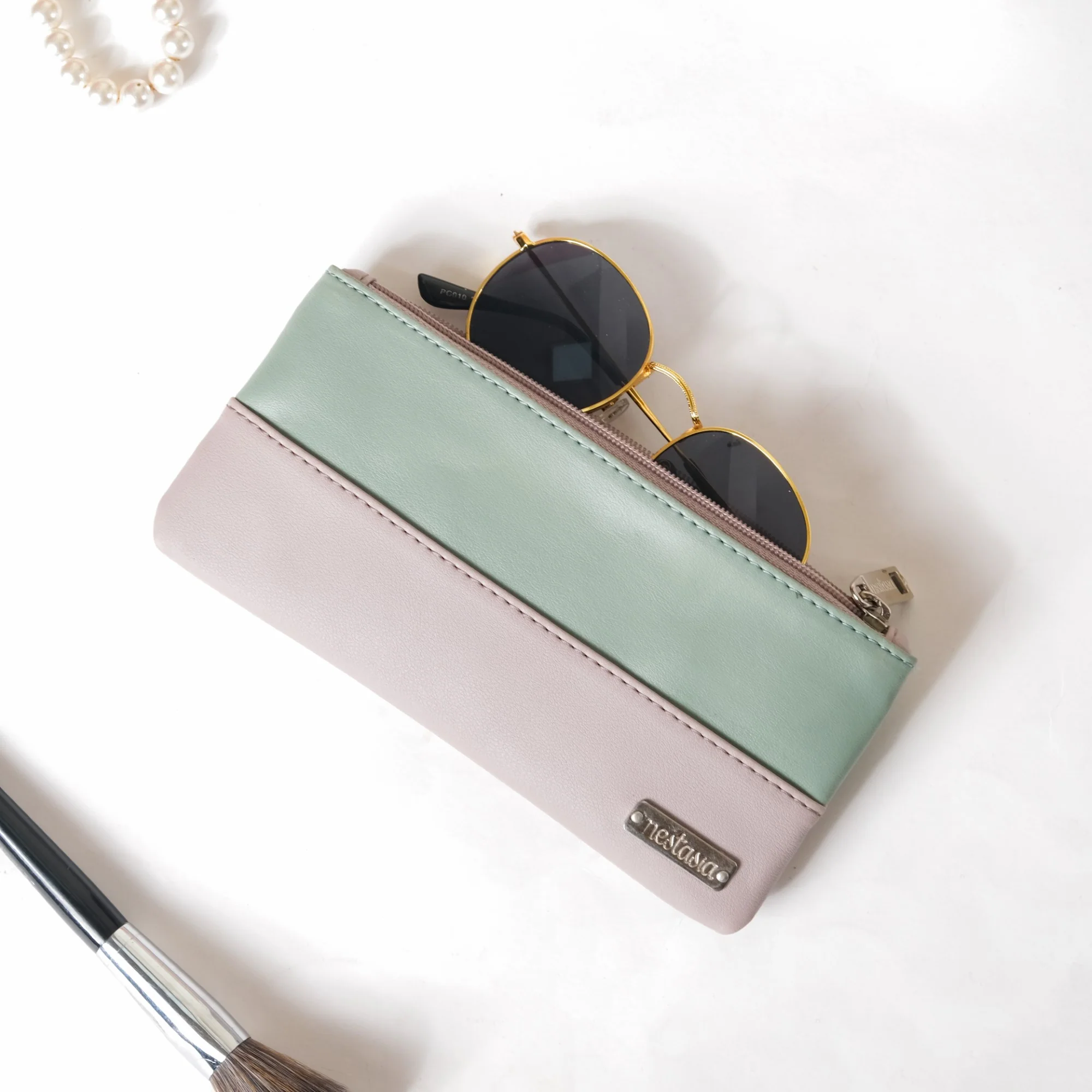 Trendy Travel Pouch Set of 3 Green - Image 10